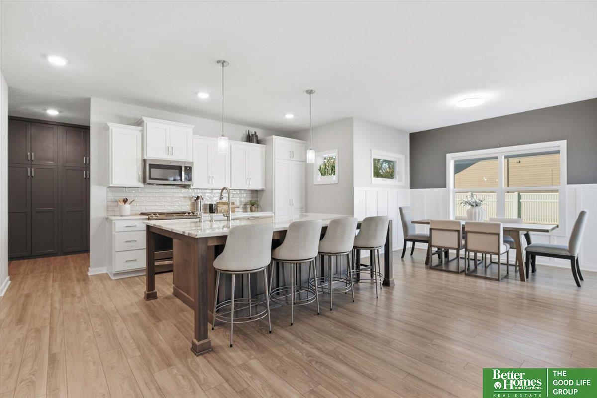 19752 Greenleaf Circle