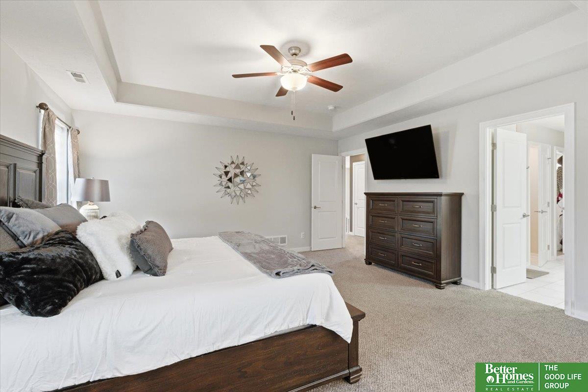 19752 Greenleaf Circle