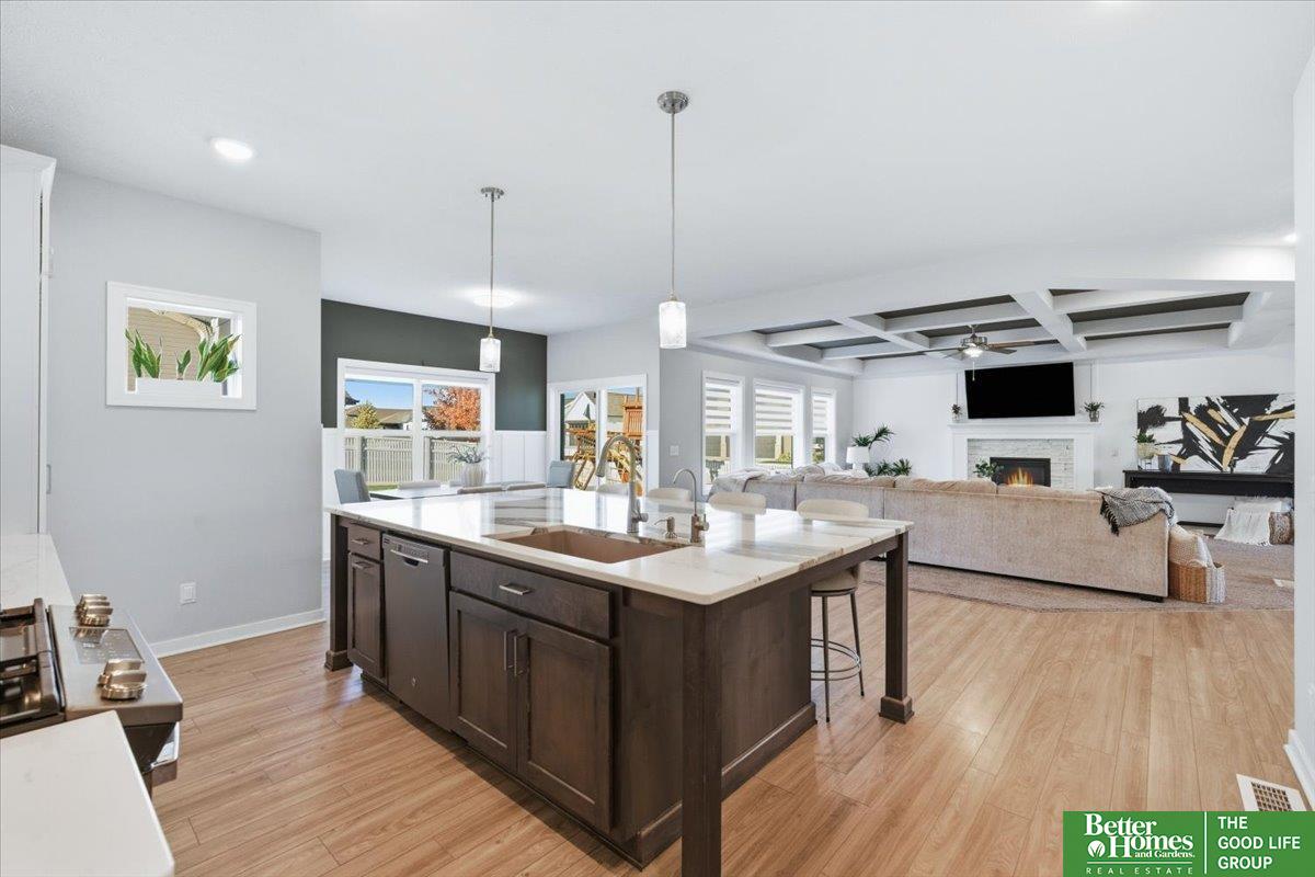 19752 Greenleaf Circle
