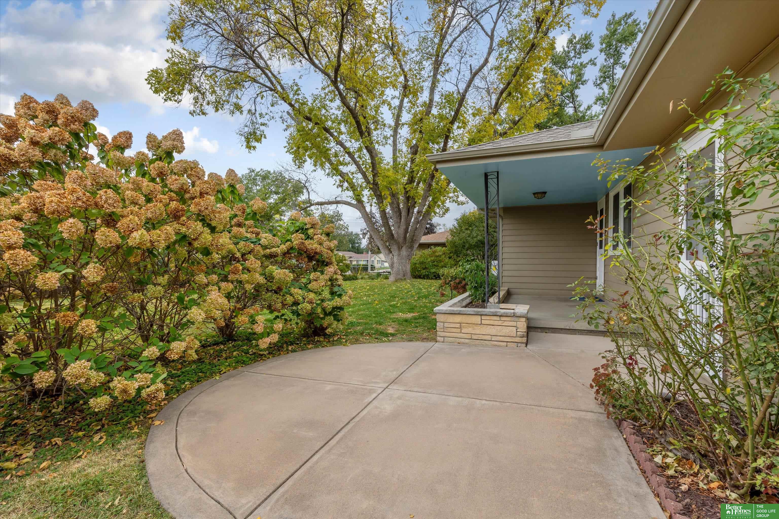 307 Crest Road