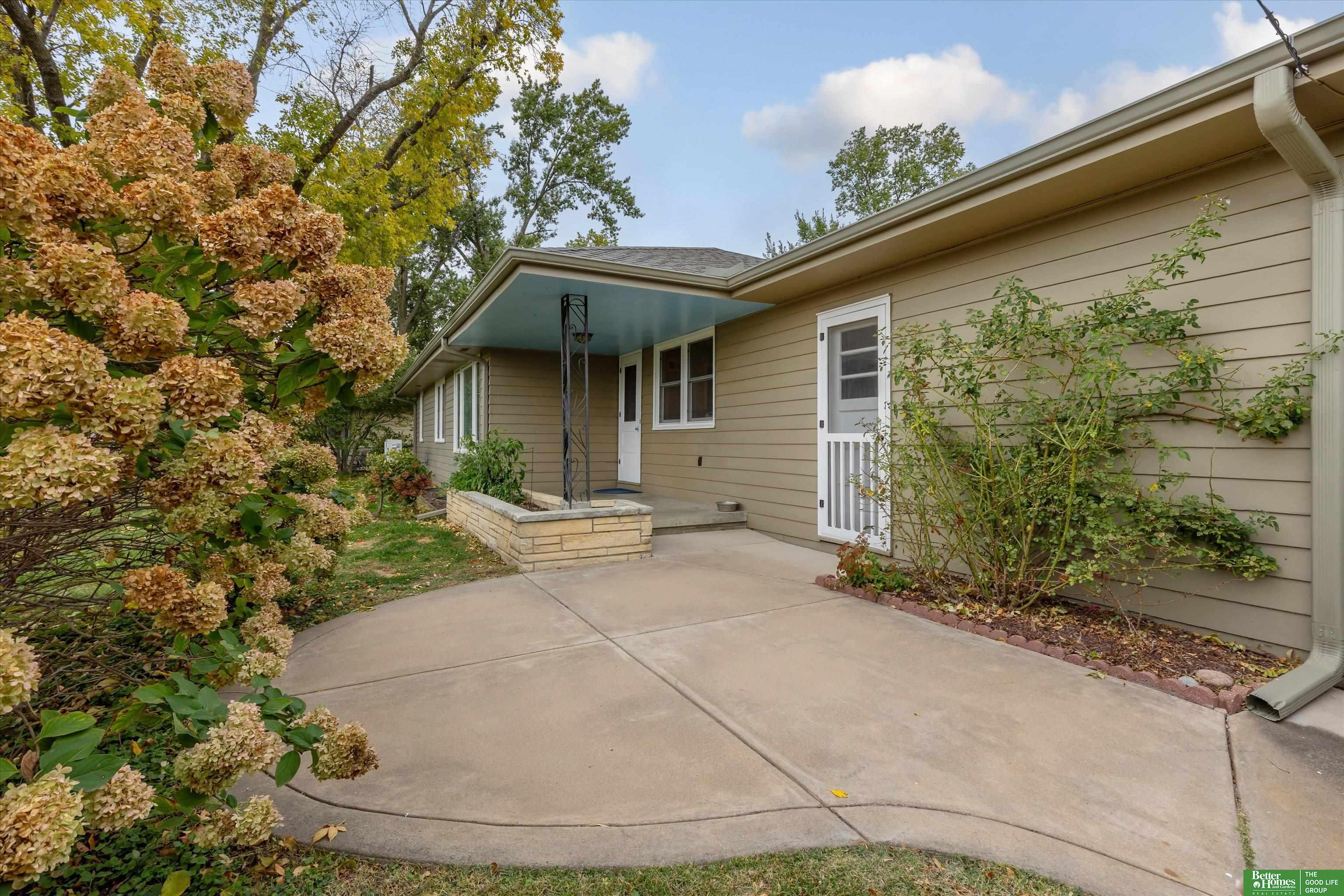 307 Crest Road