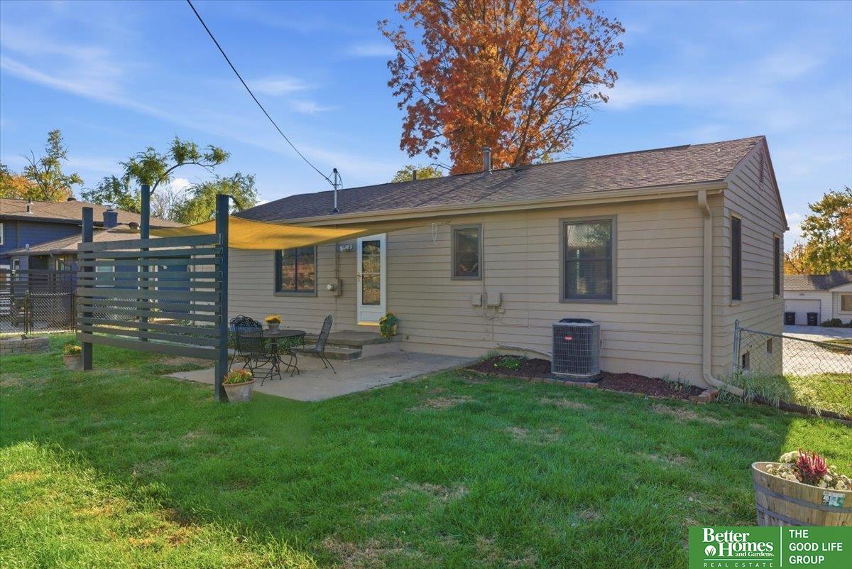 1709 Hillside Drive