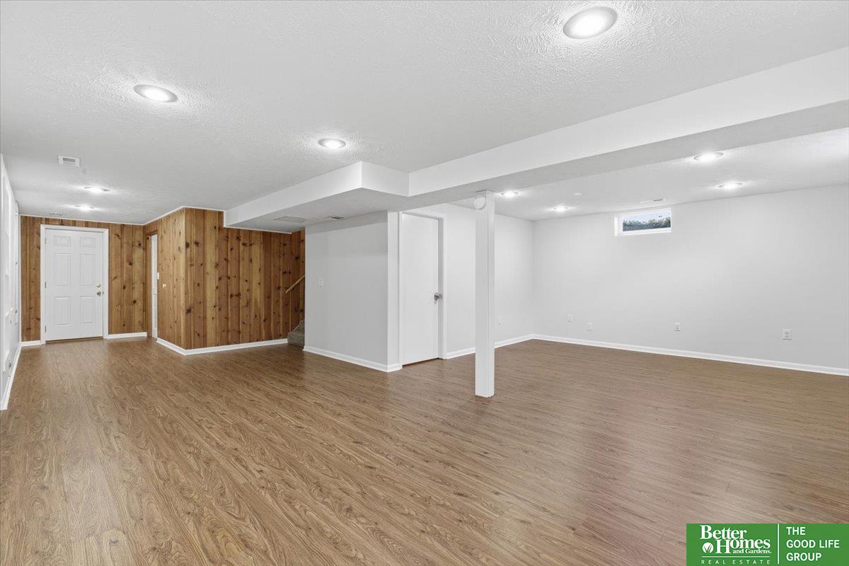 1709 Hillside Drive