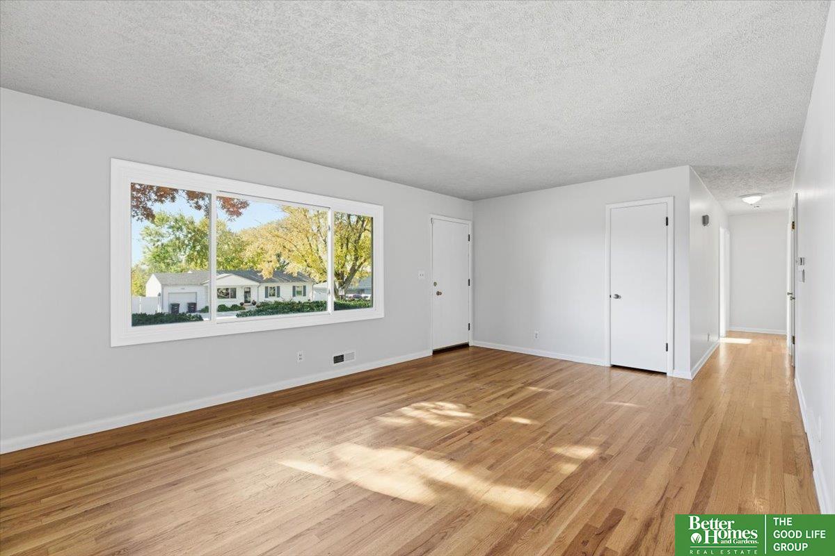 1709 Hillside Drive