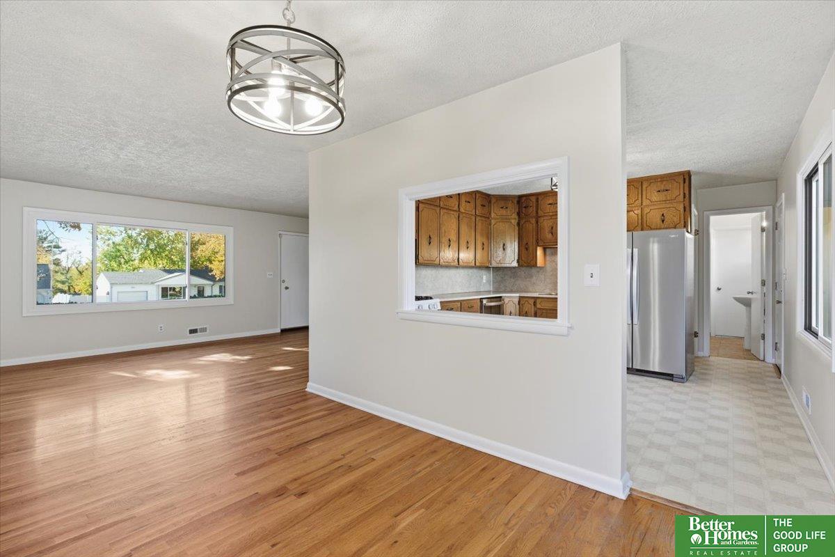 1709 Hillside Drive