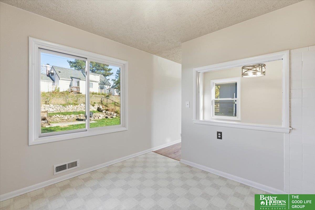 1709 Hillside Drive