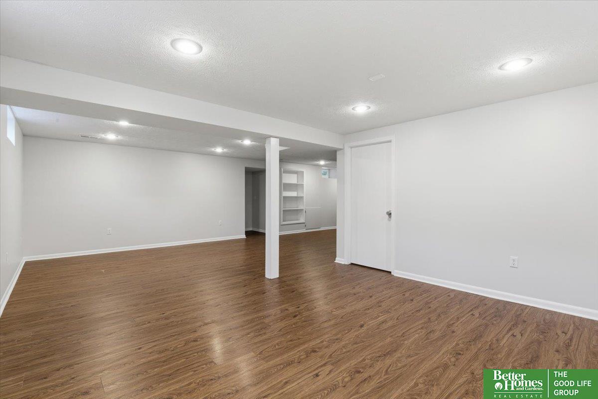 1709 Hillside Drive
