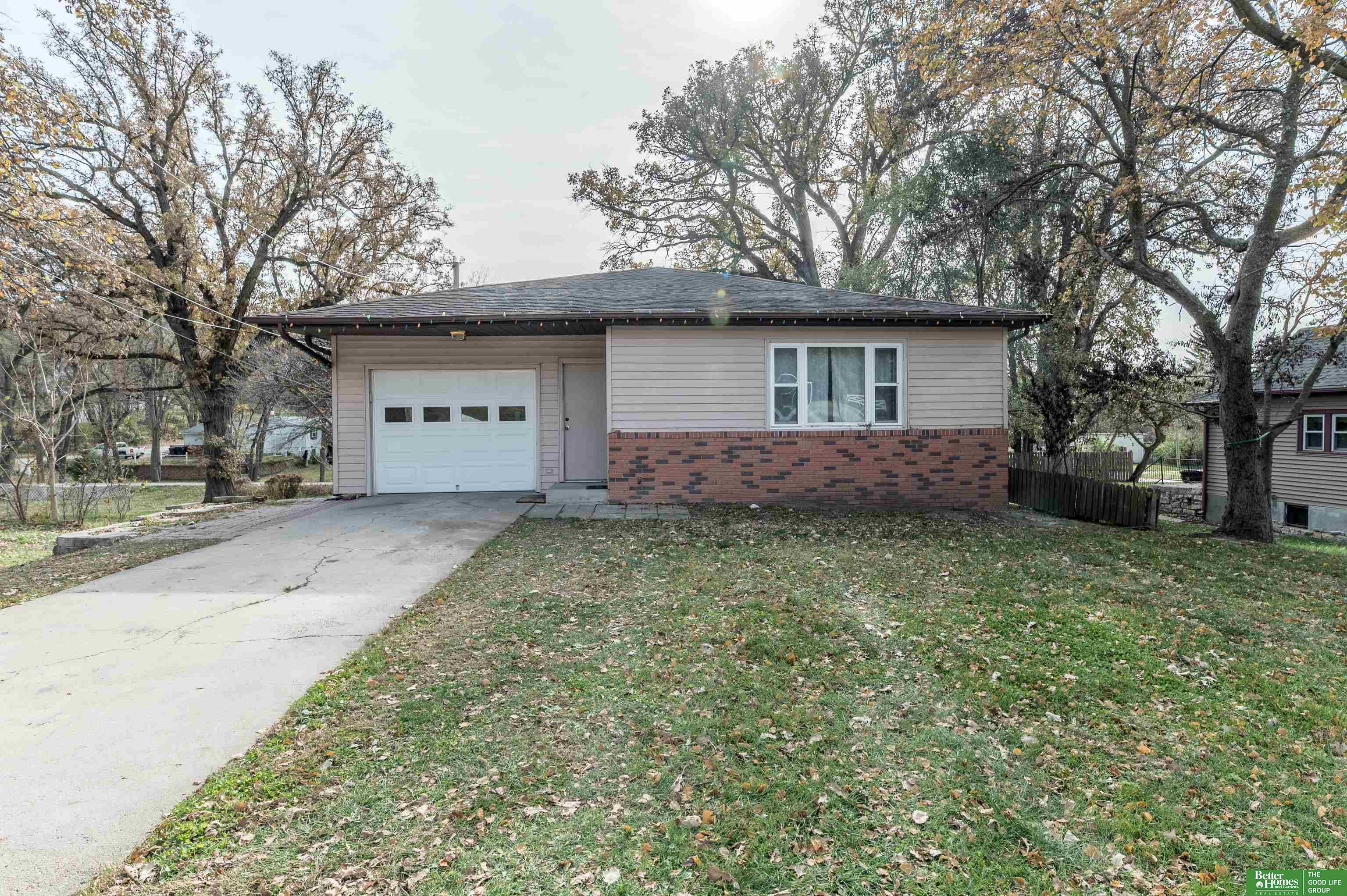 303 E Eldora Avenue