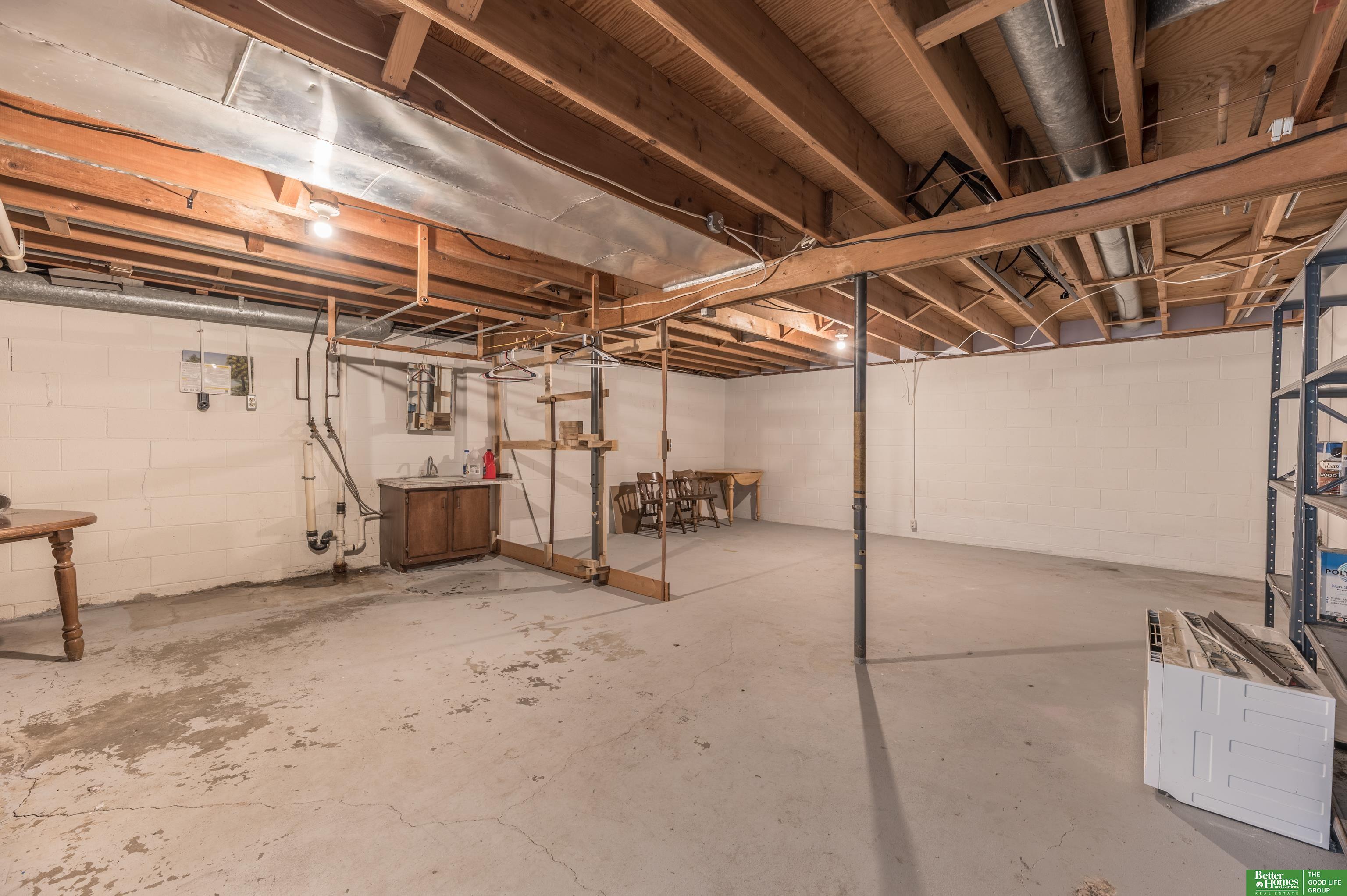 303 E Eldora Avenue