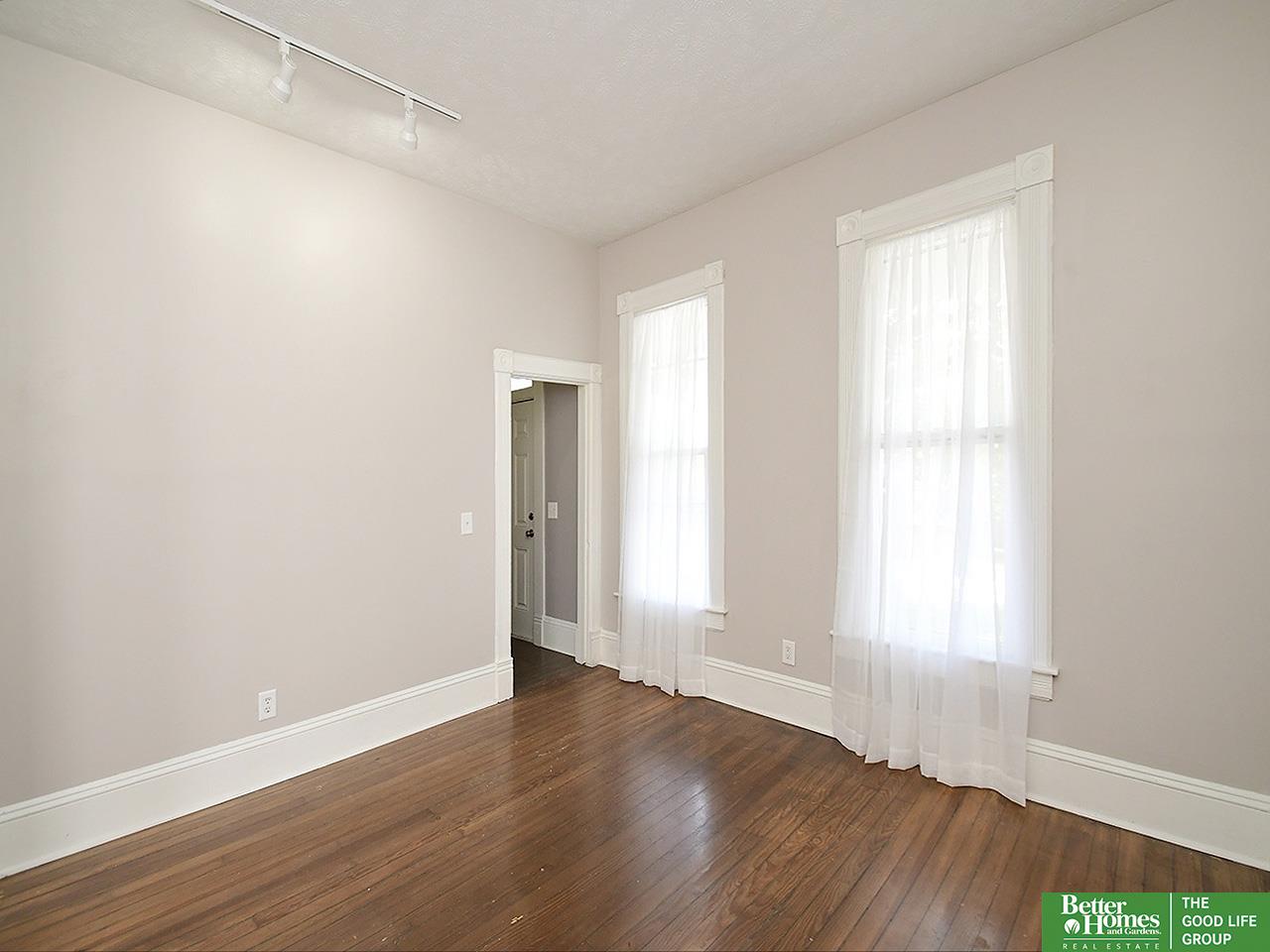 2328 S 10 Street