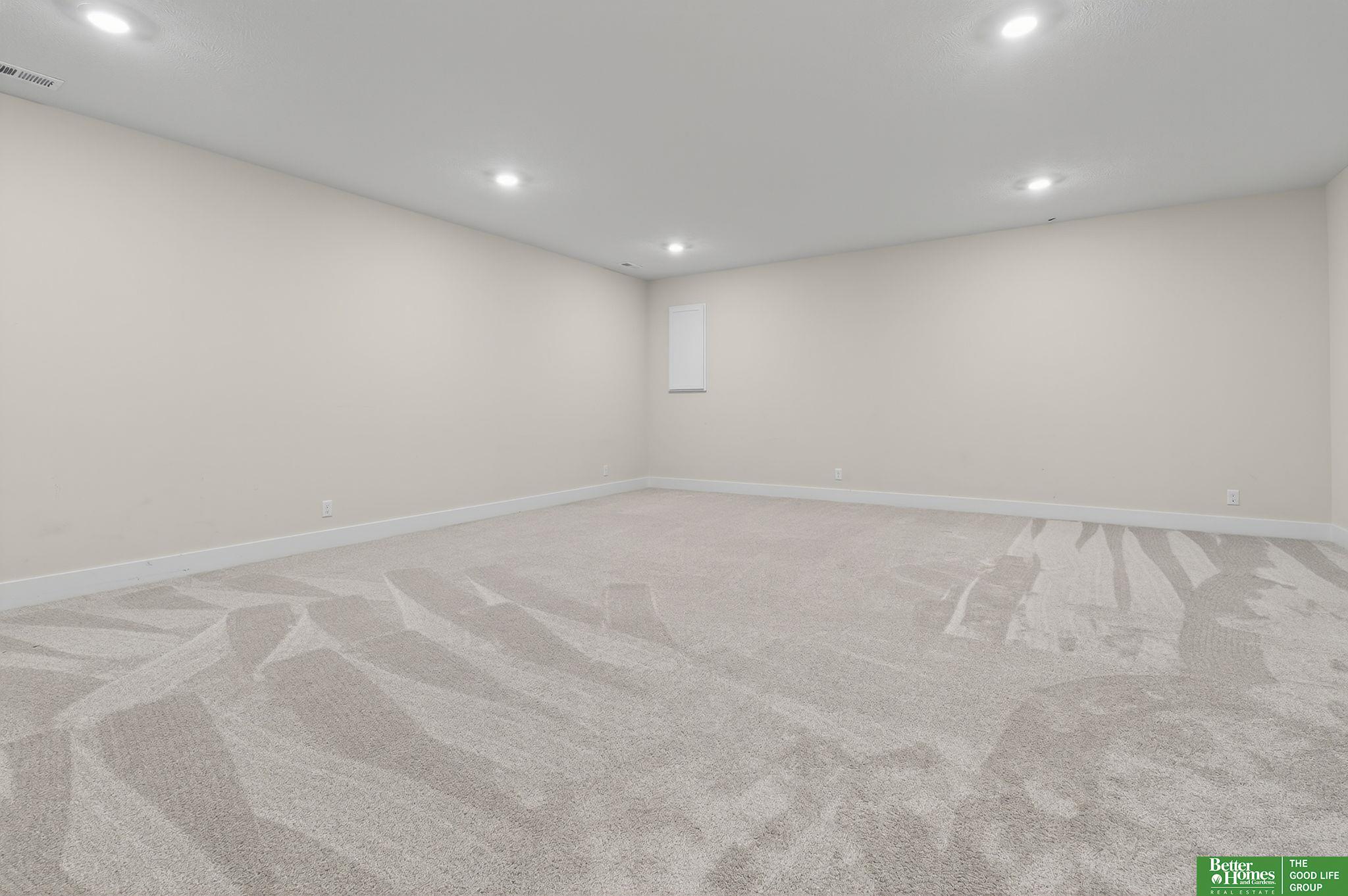 11709 Port Royal Drive