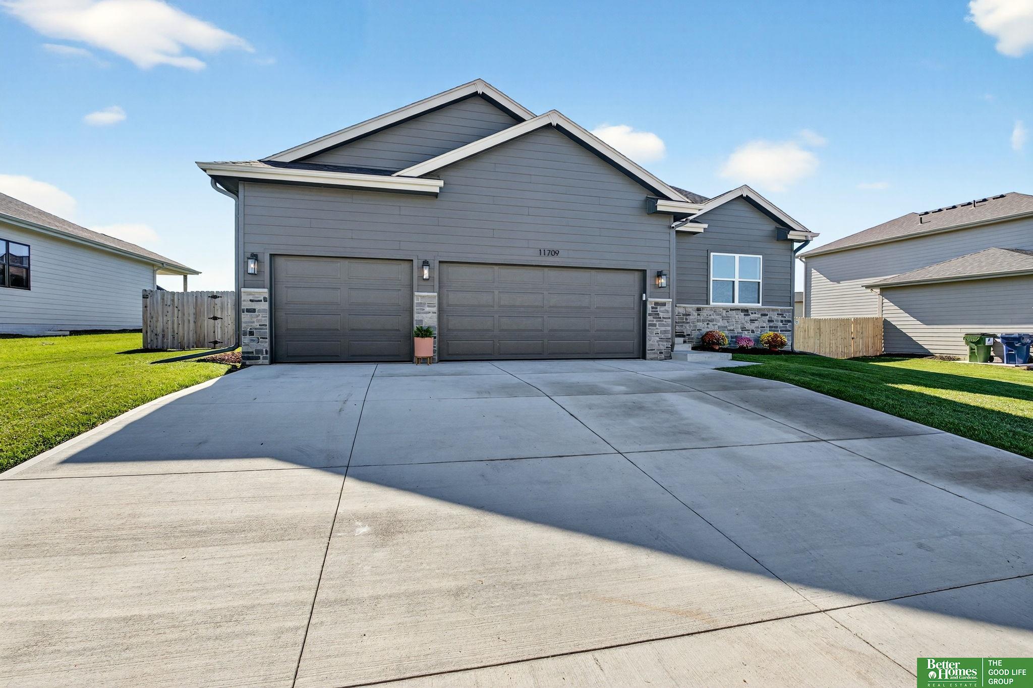 11709 Port Royal Drive