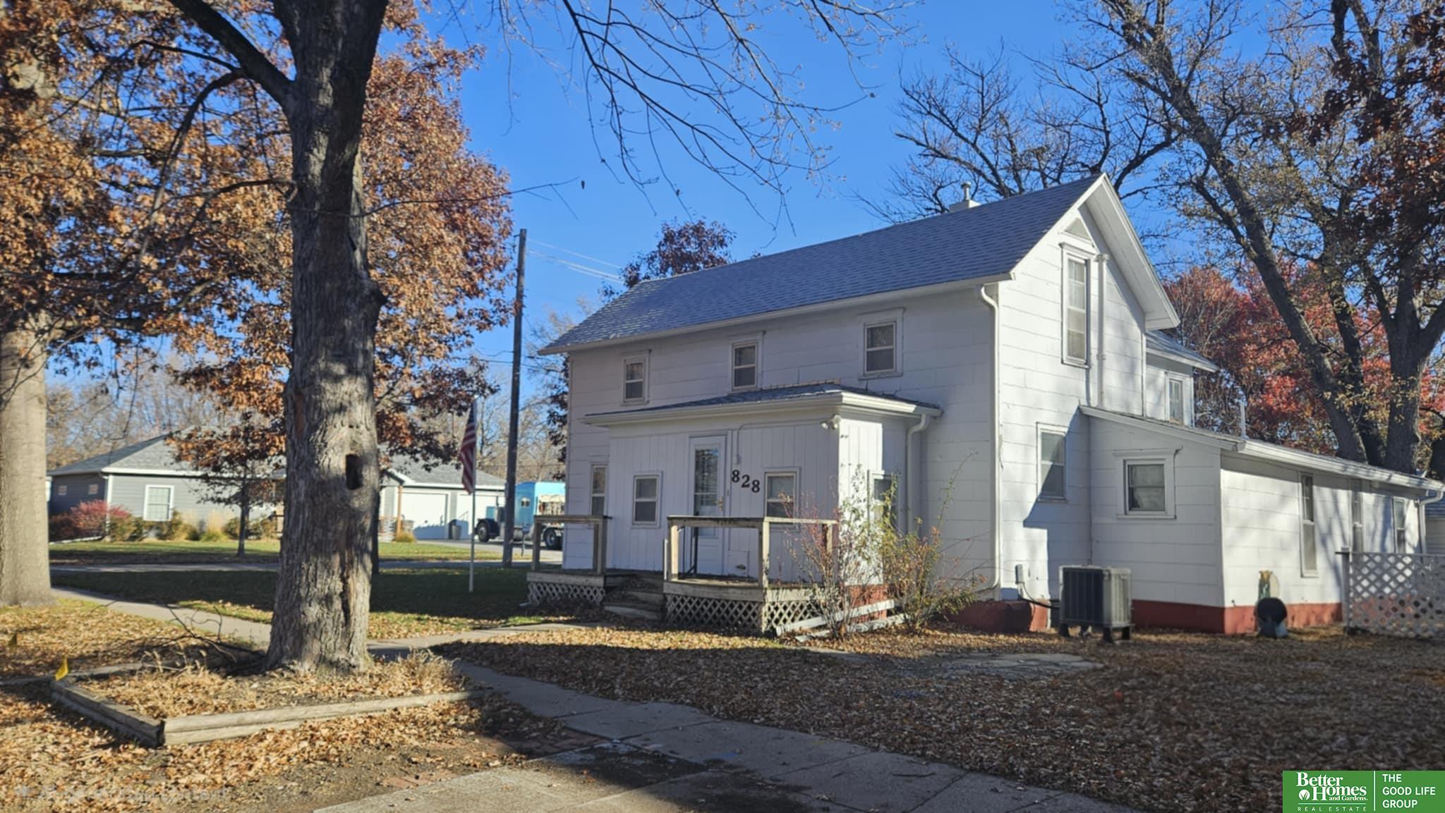 828 N Elmer Avenue