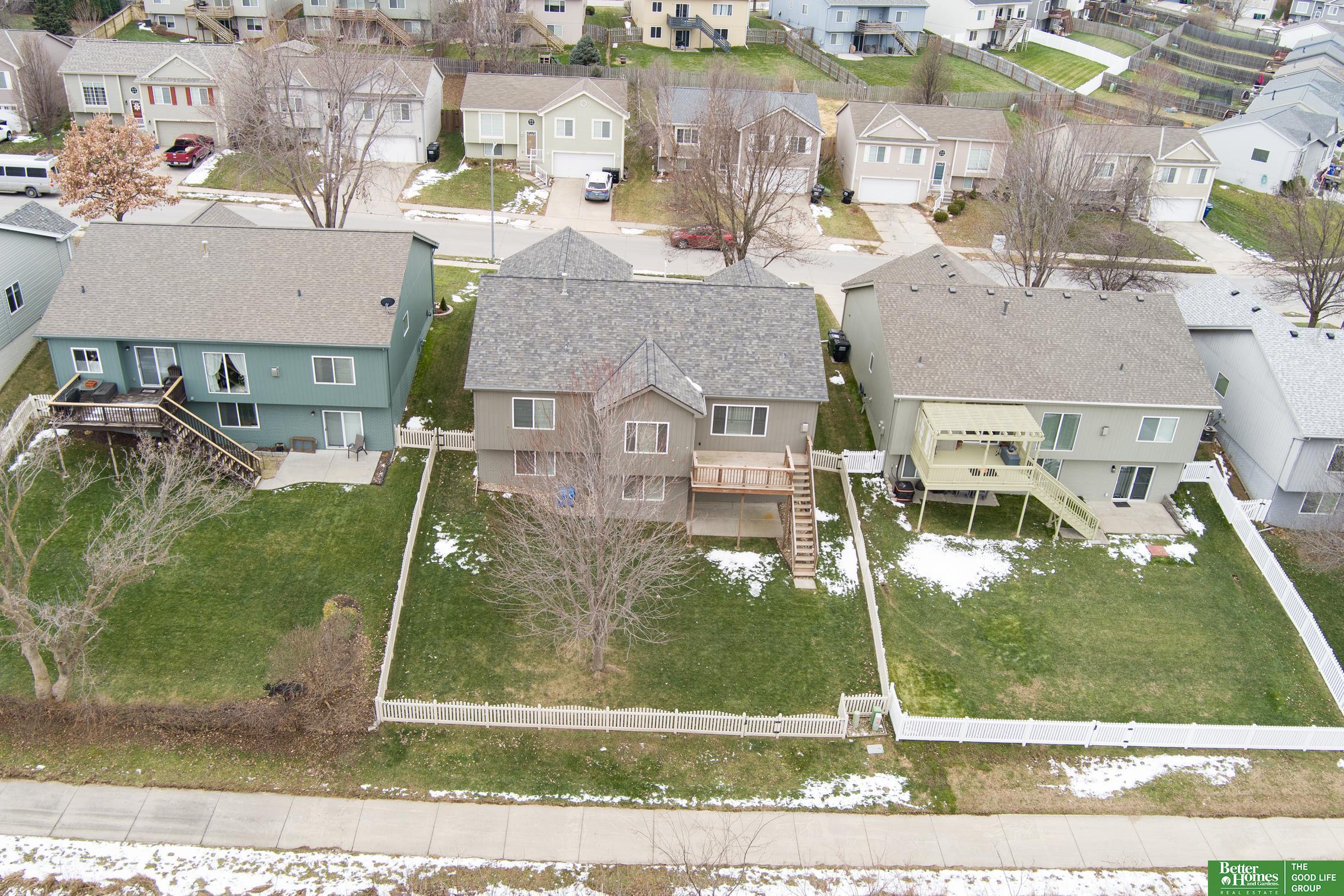 6707 N 148th Street