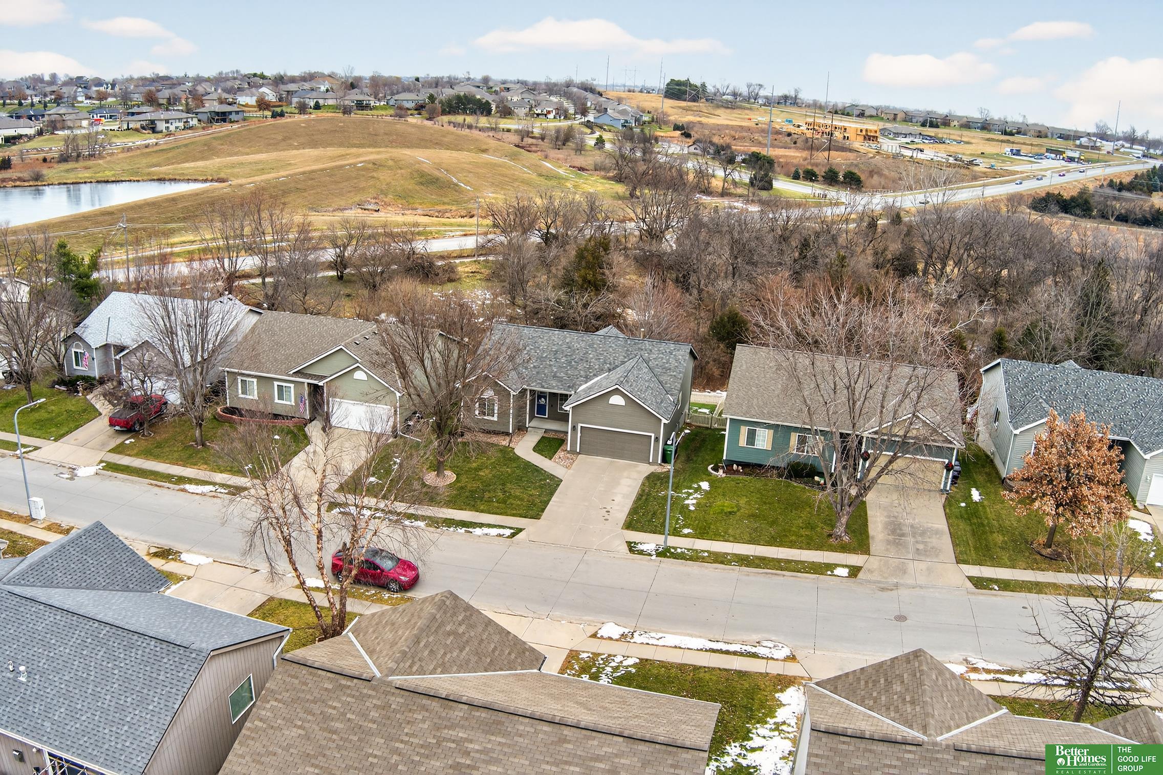 6707 N 148th Street