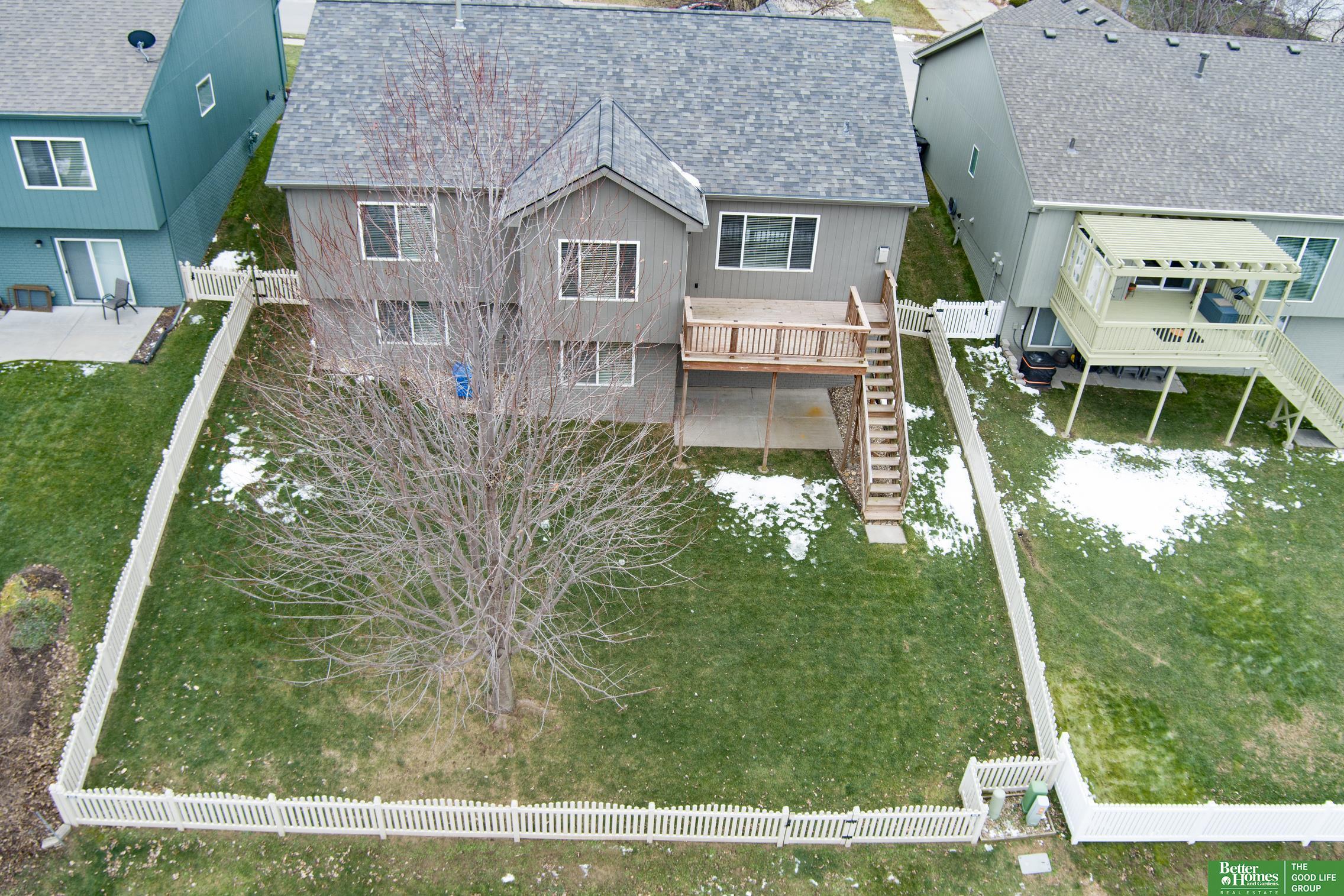 6707 N 148th Street