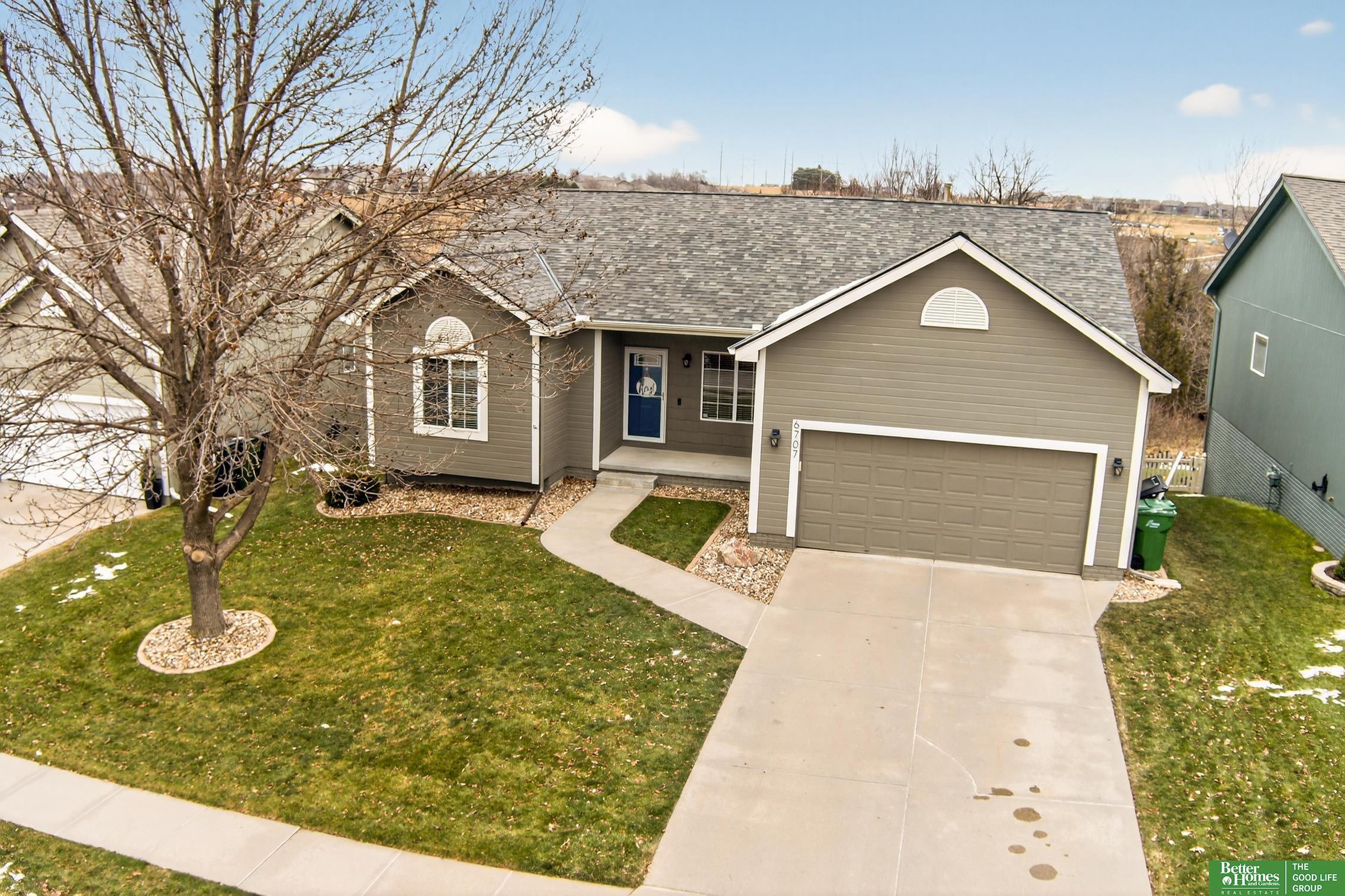 6707 N 148th Street