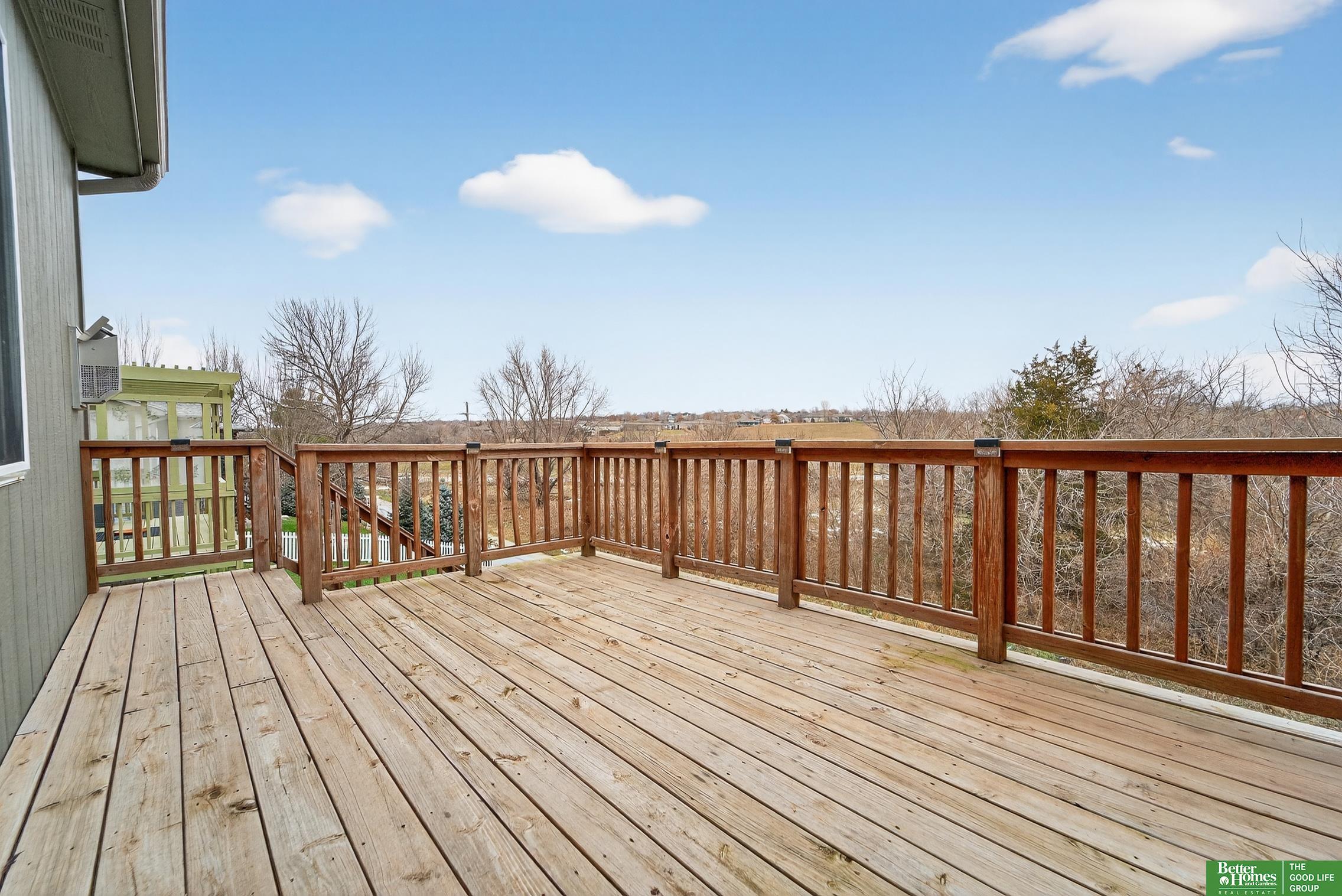 6707 N 148th Street