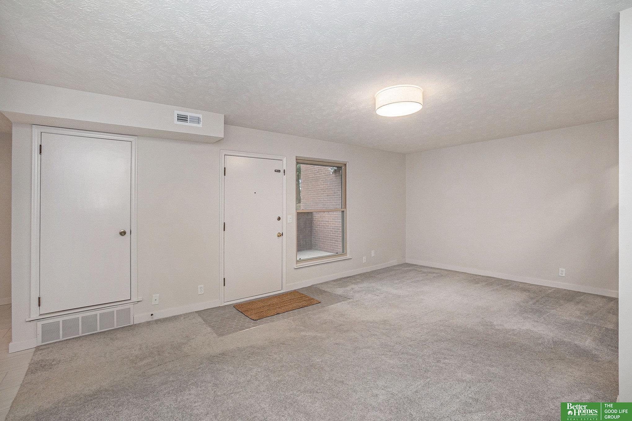 12025 Pierce Plaza # 124