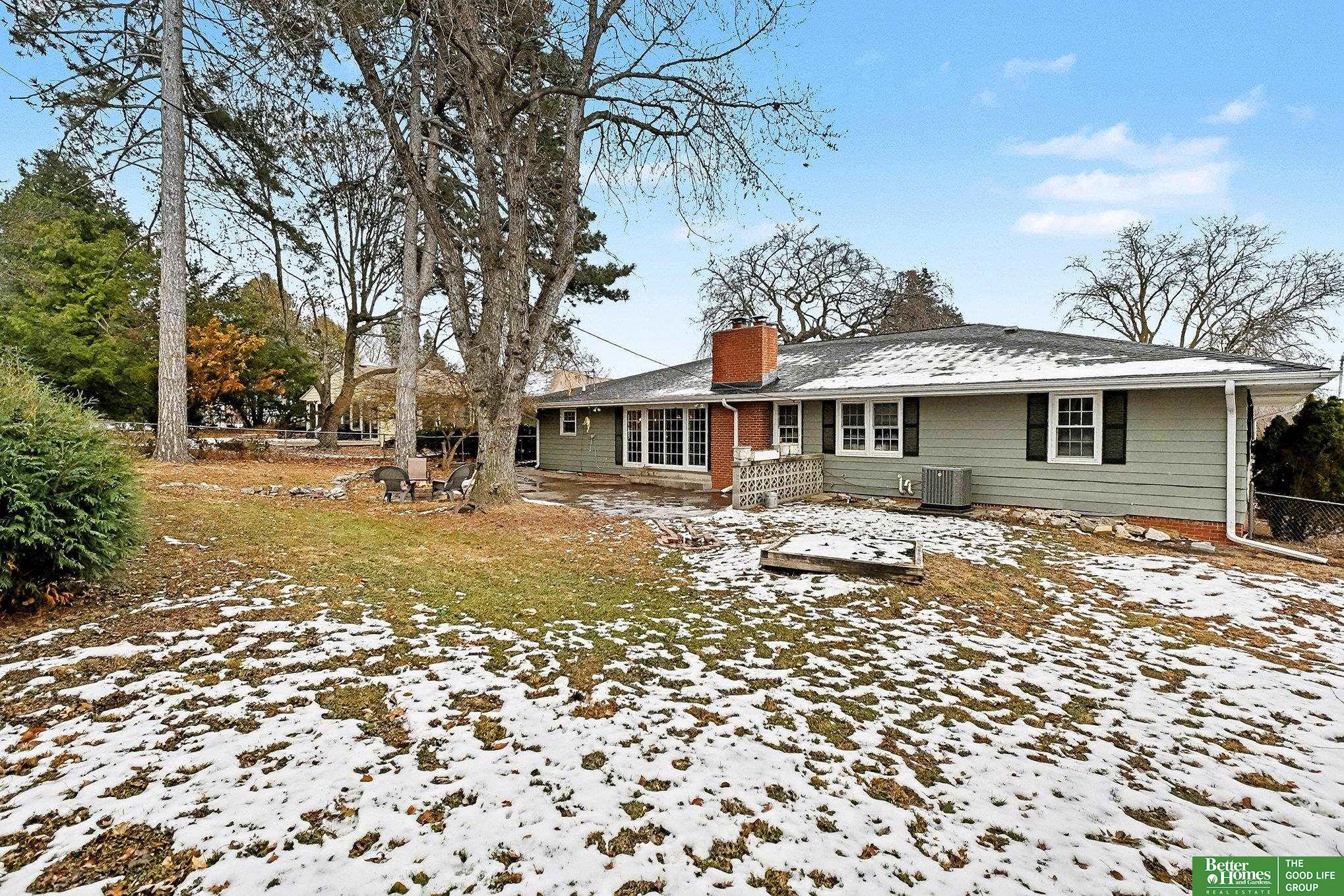 914 Hillcrest Drive