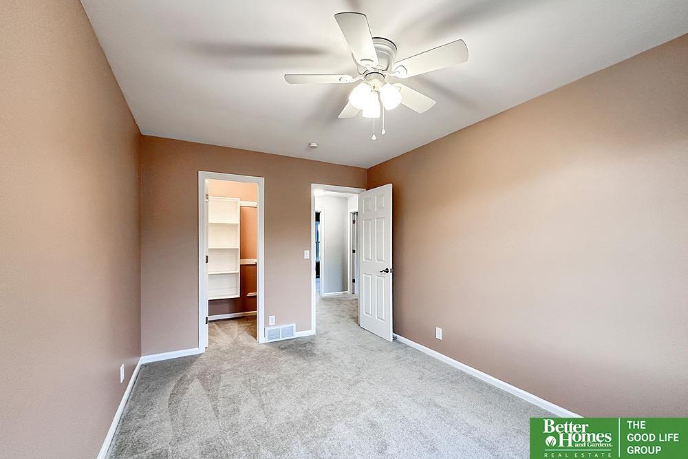 3006 S 147 Circle