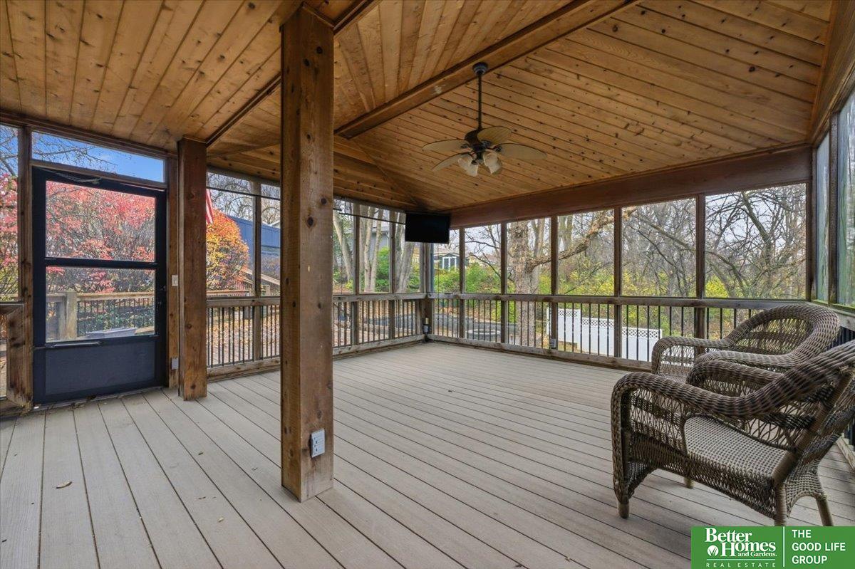 605 Ridge Road N