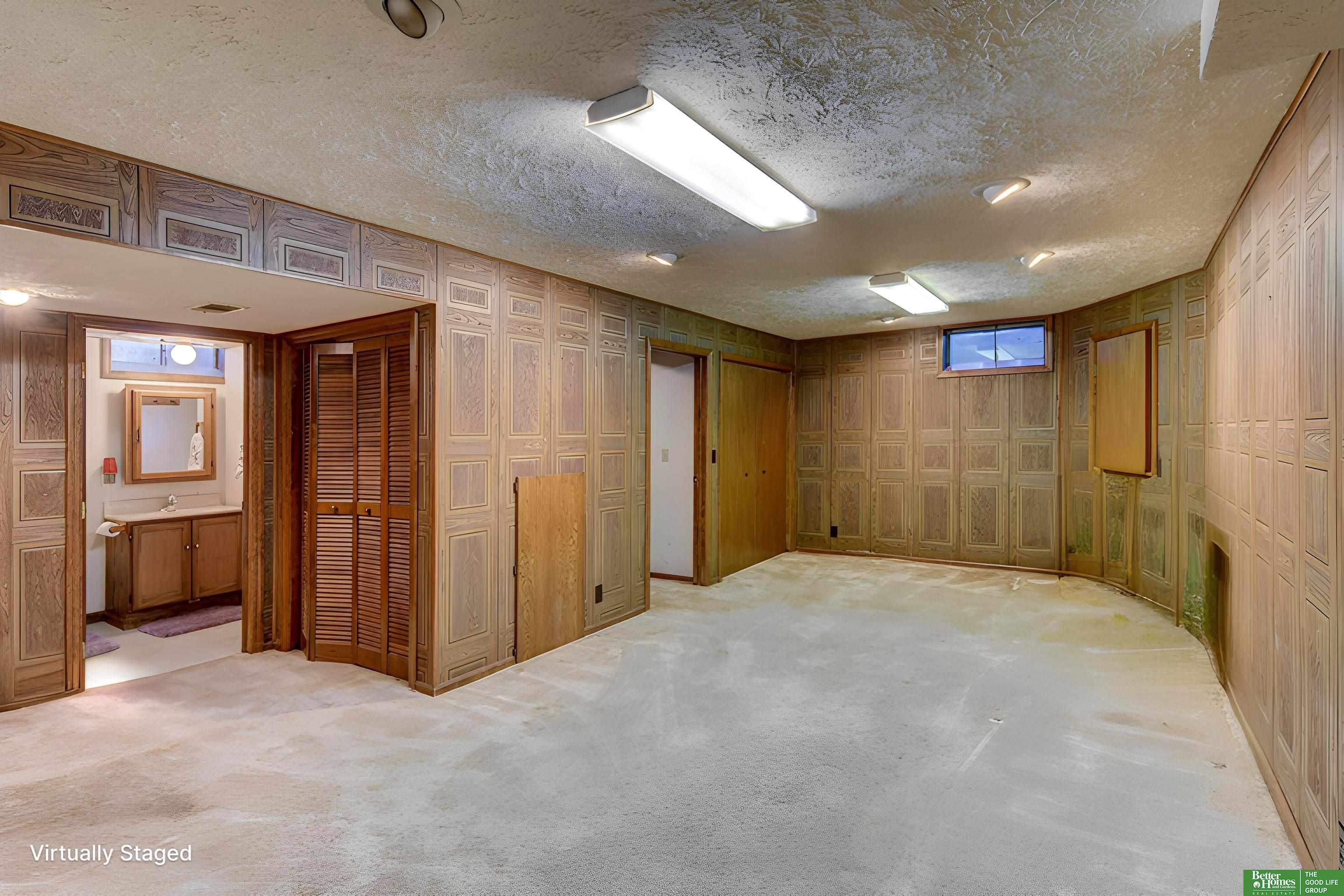 3252 S 74th Street
