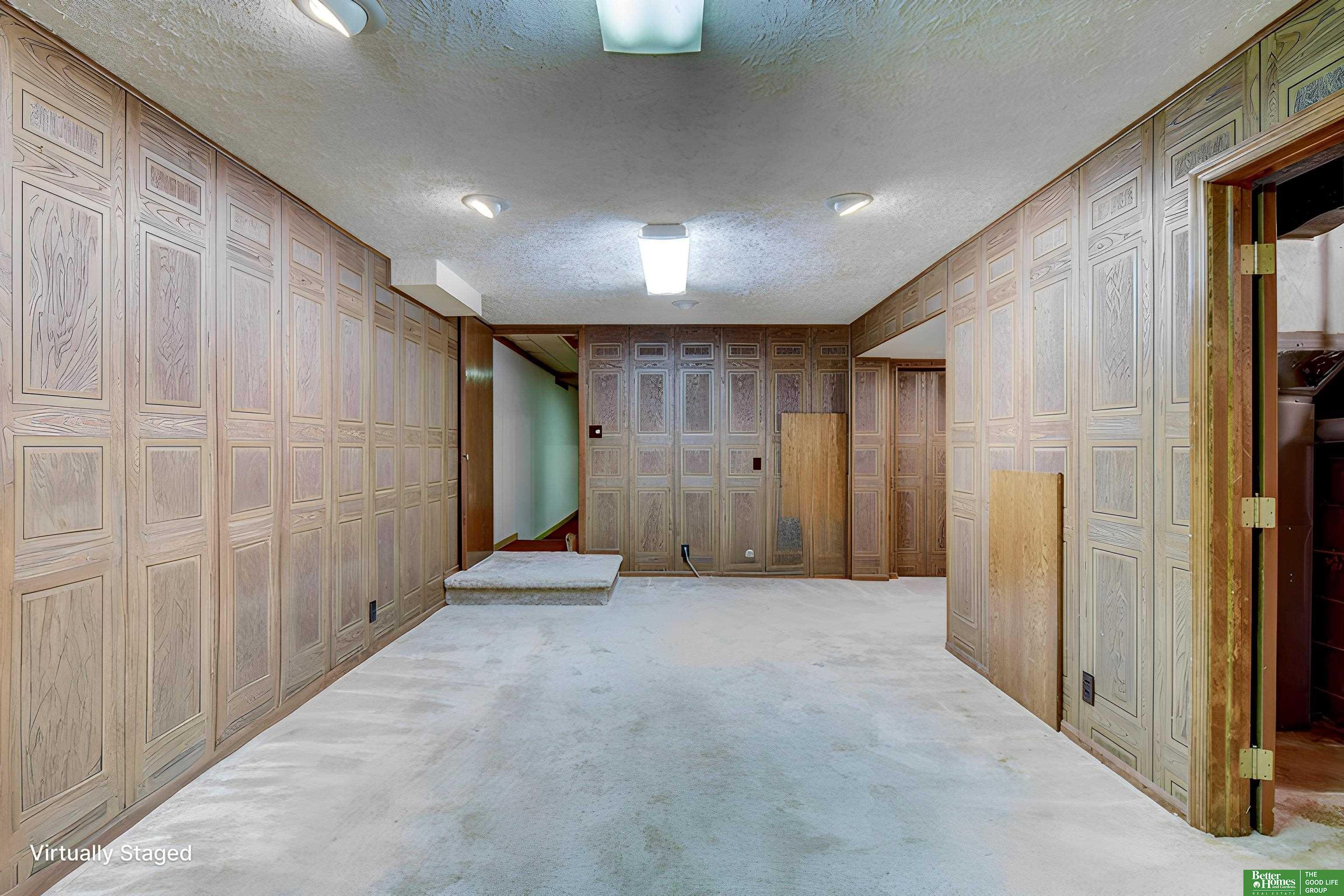 3252 S 74th Street
