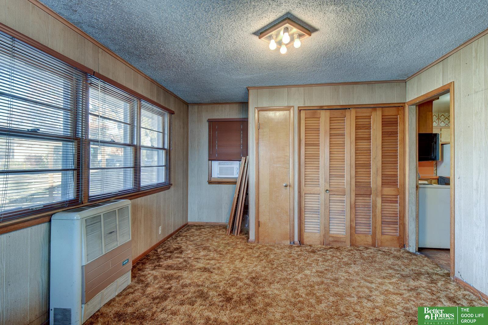 3252 S 74th Street