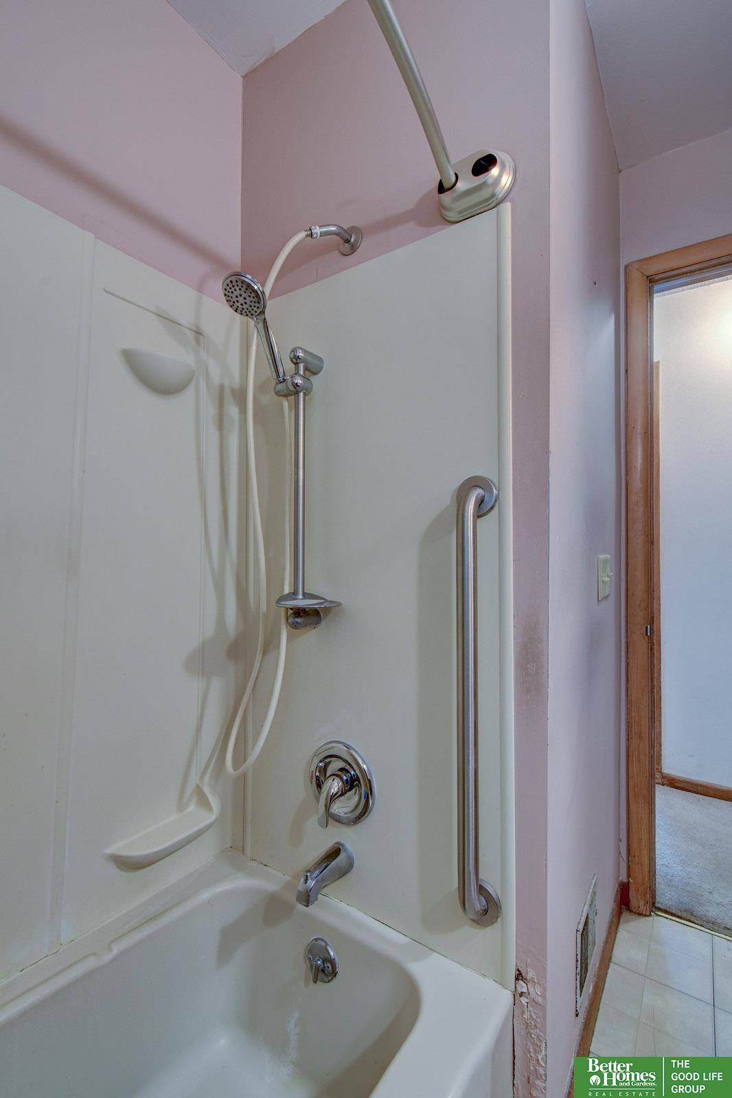 3252 S 74th Street