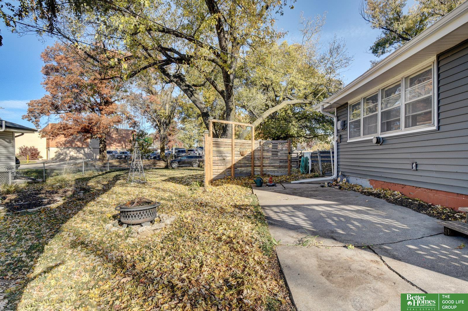 3252 S 74th Street