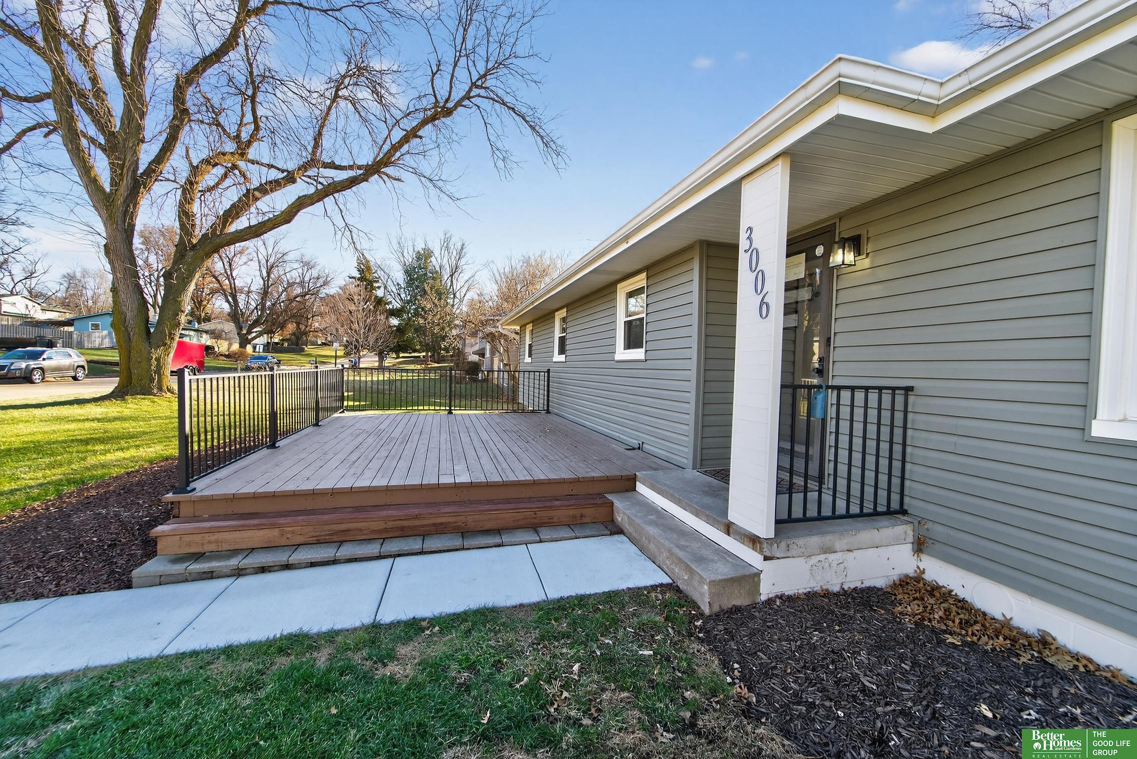 3006 S 107 Street