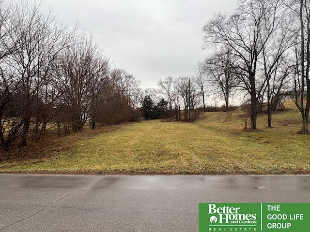 2021 Beaver Lake Boulevard