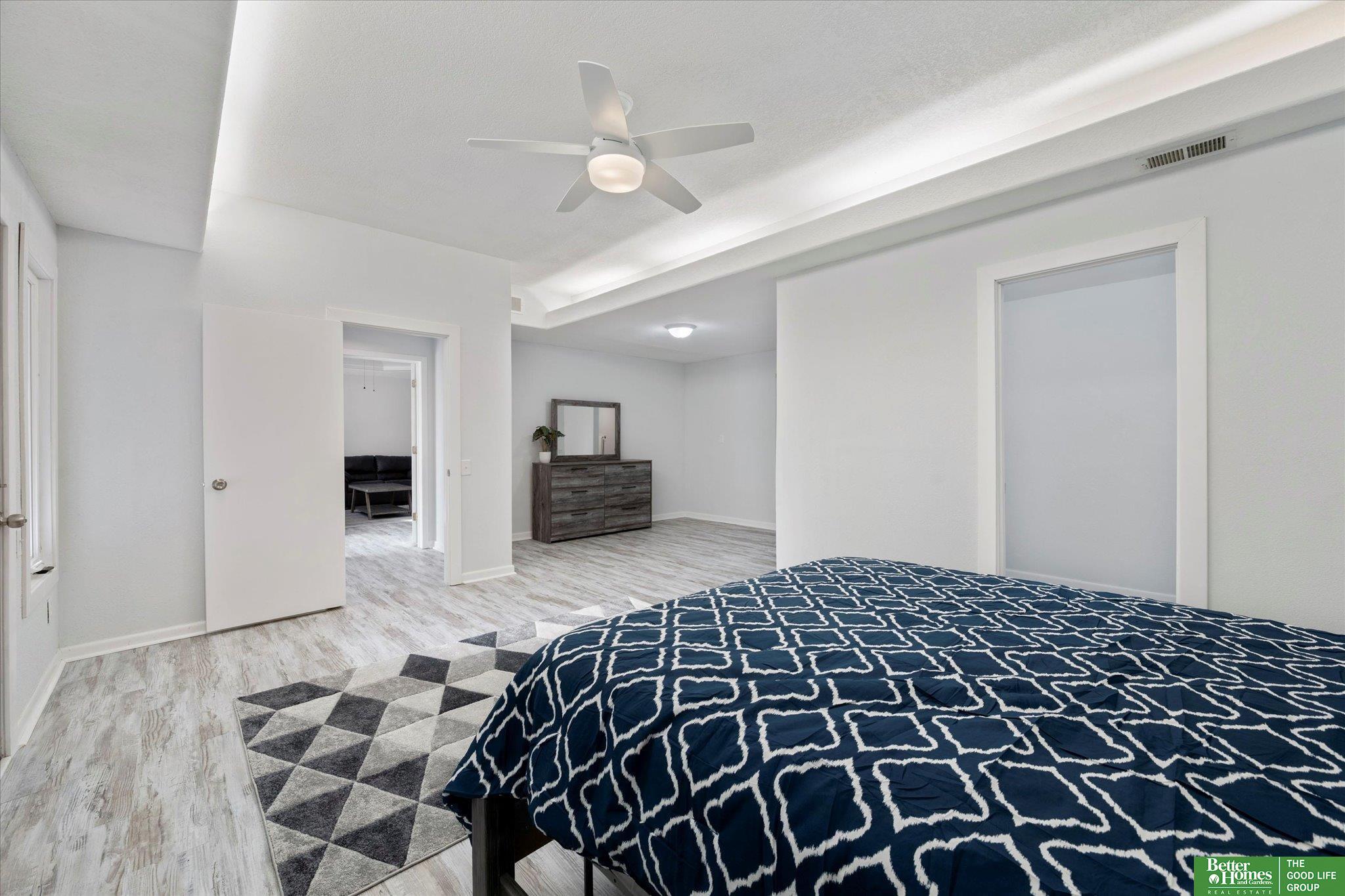 14938 Fall River Lane