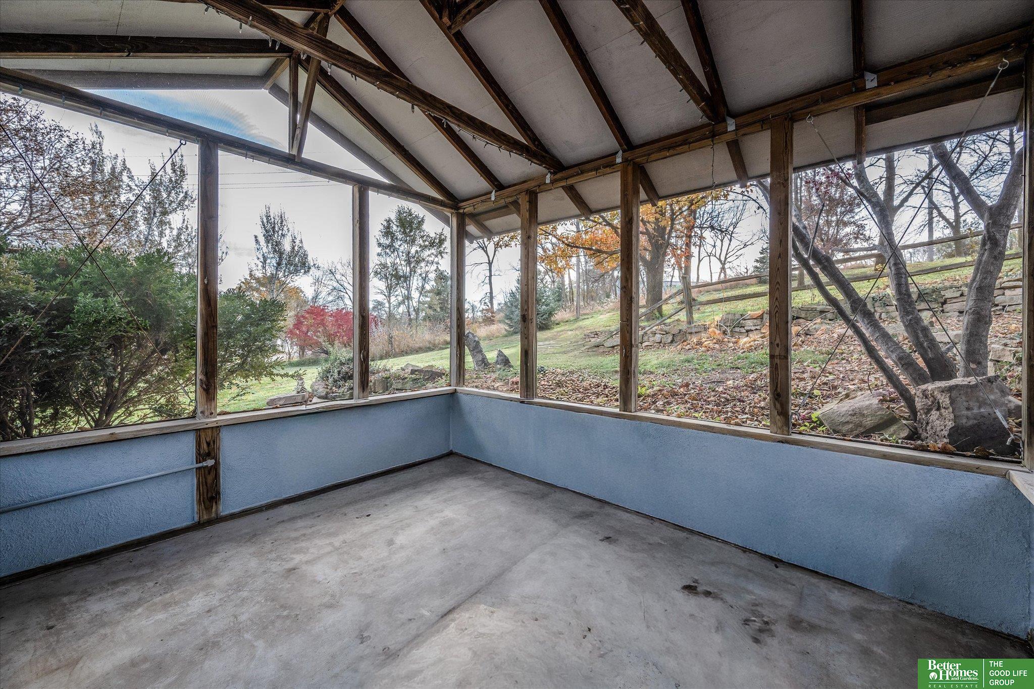 14938 Fall River Lane