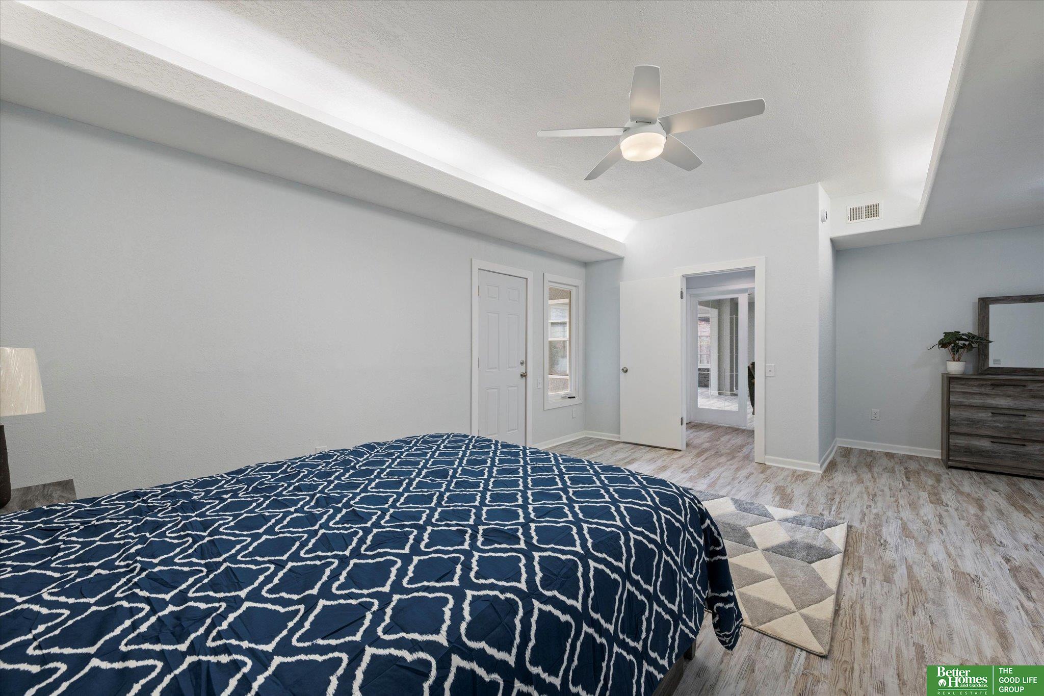 14938 Fall River Lane