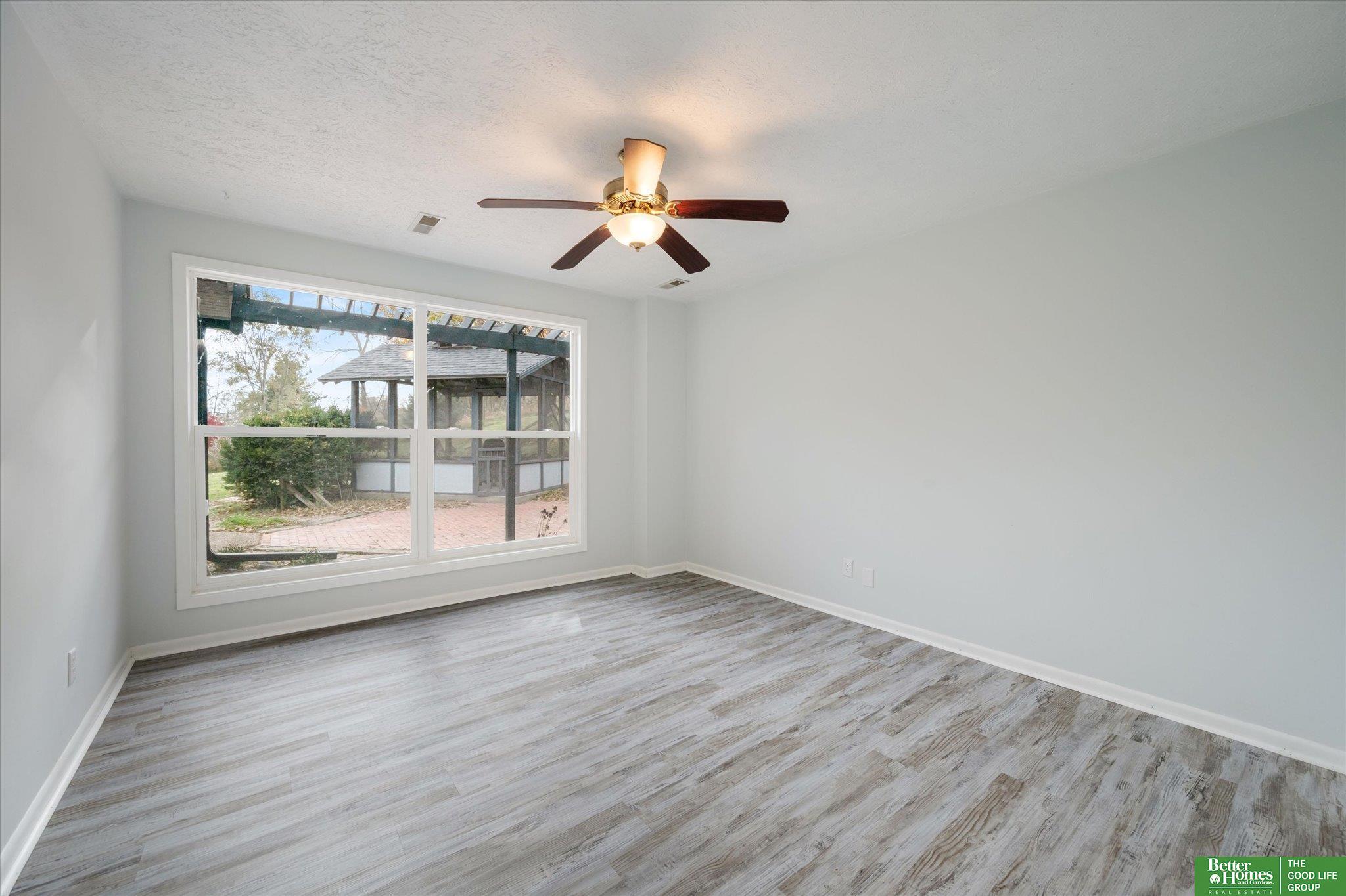 14938 Fall River Lane
