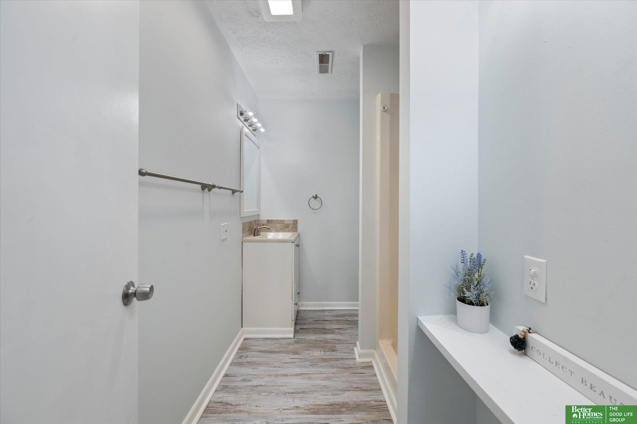 14938 Fall River Lane