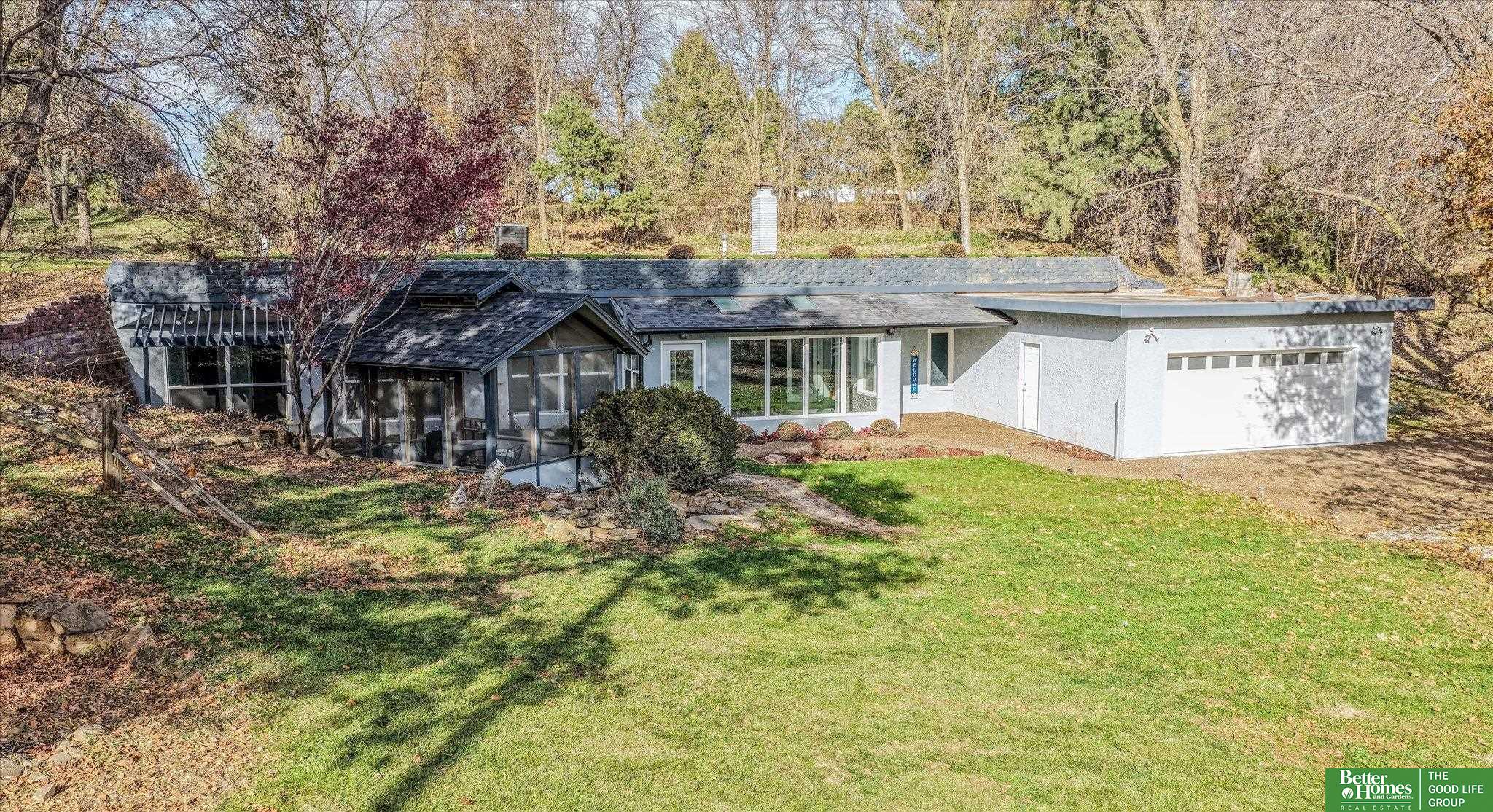 14938 Fall River Lane