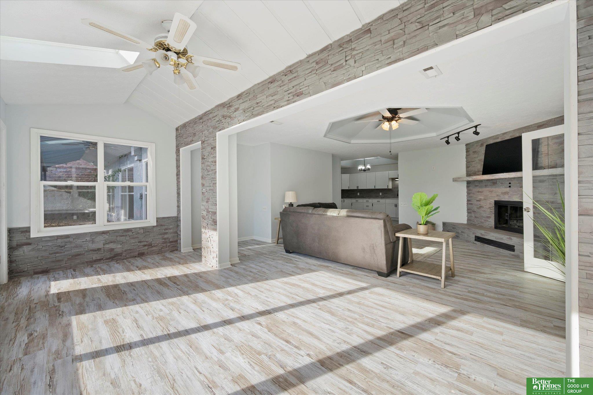 14938 Fall River Lane