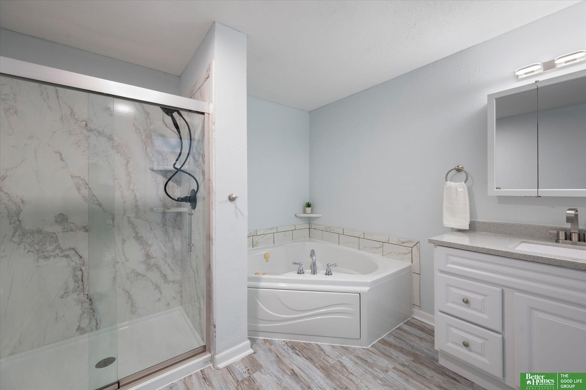 14938 Fall River Lane