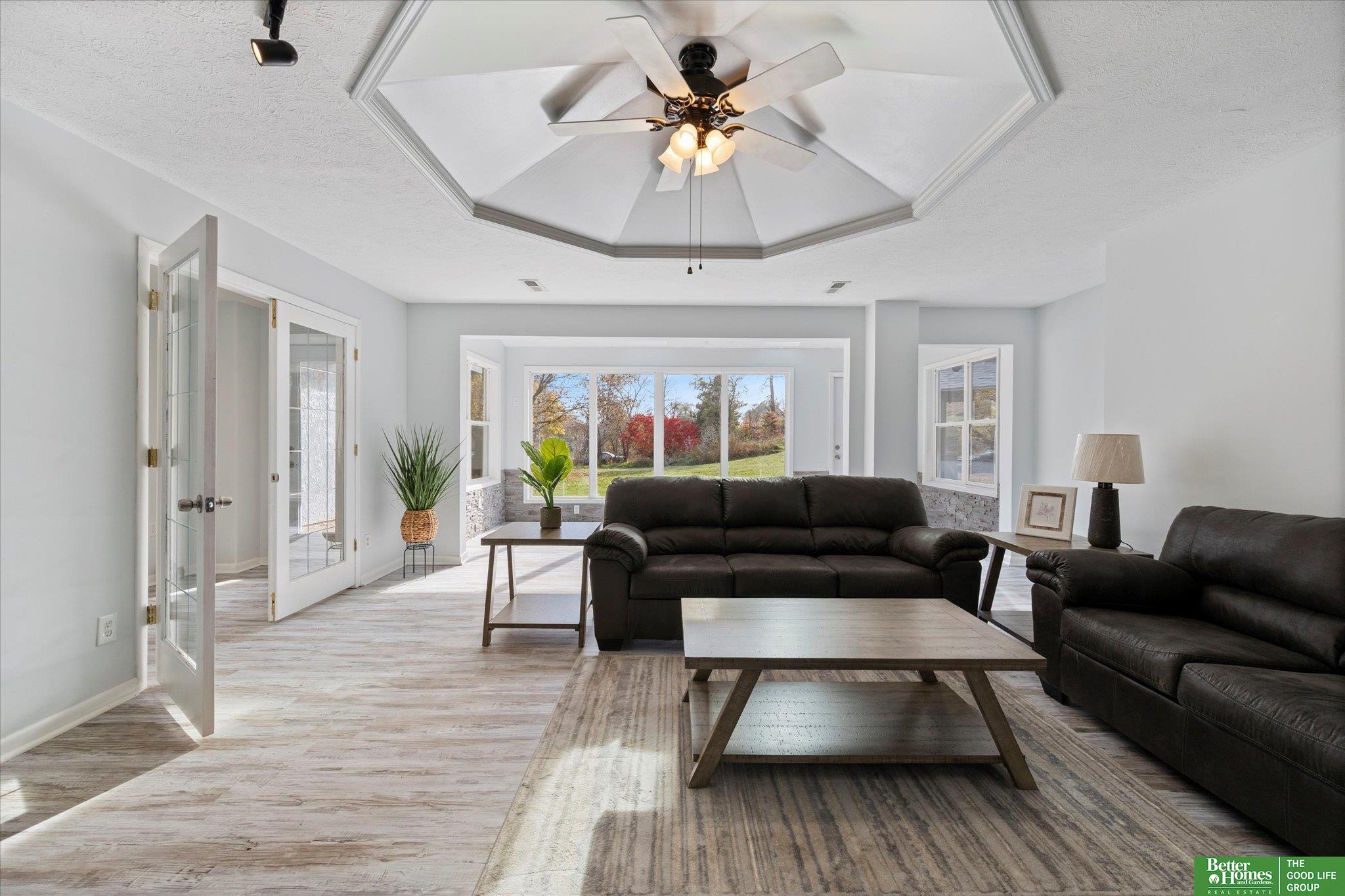 14938 Fall River Lane