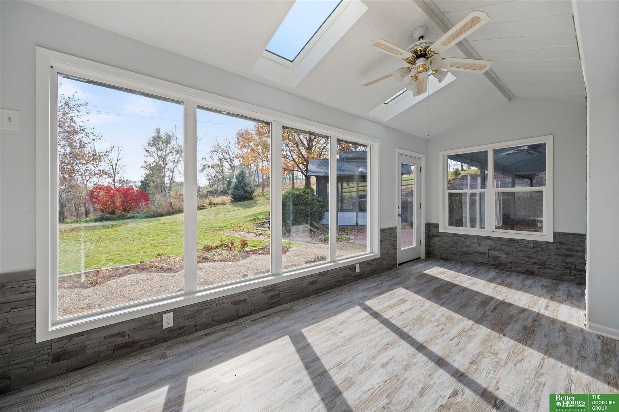 14938 Fall River Lane