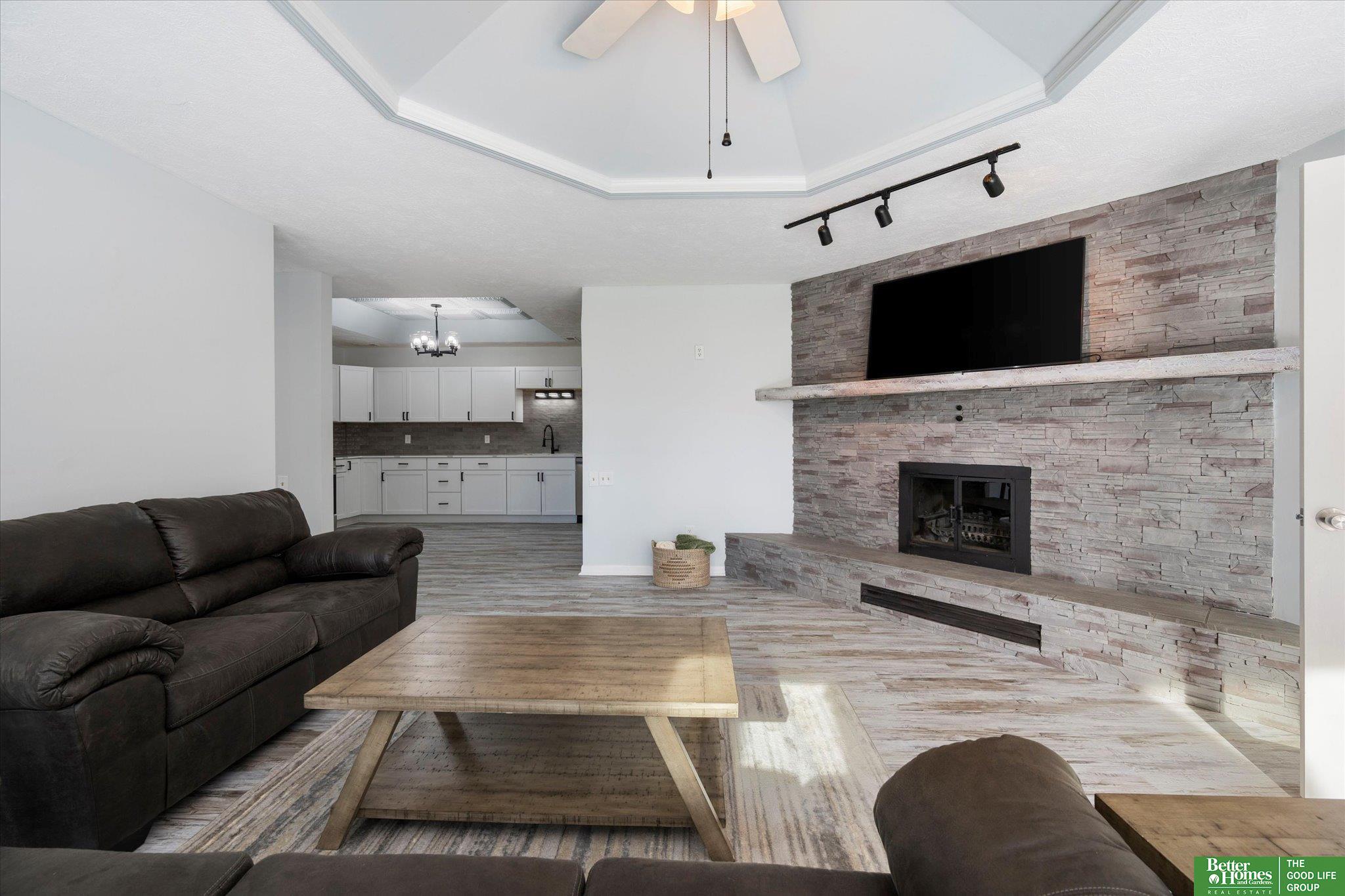 14938 Fall River Lane