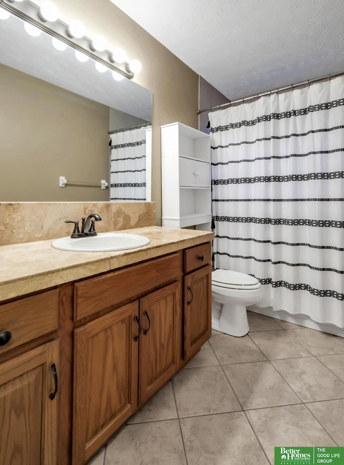 23706 Walnut Circle