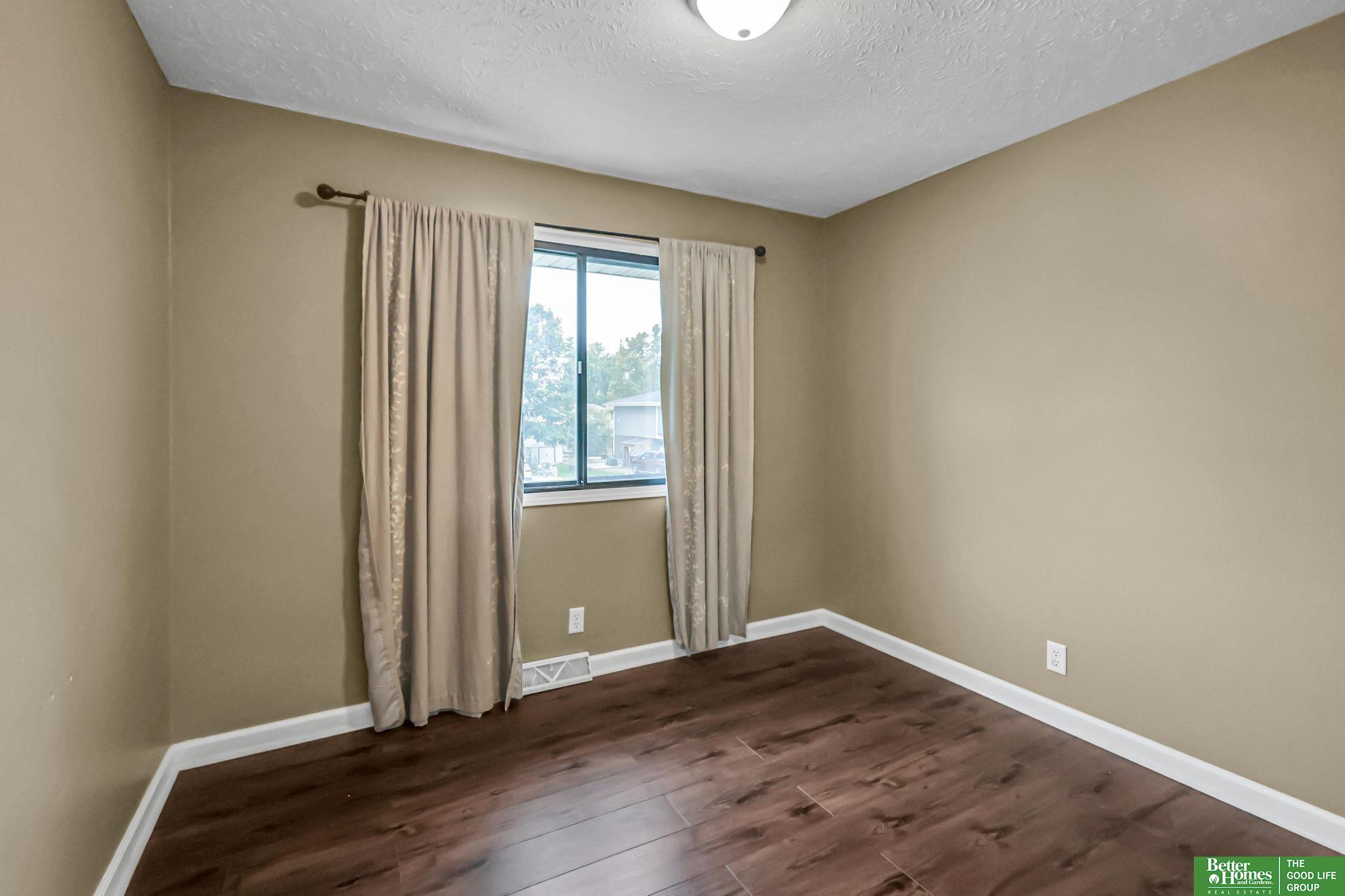 23706 Walnut Circle