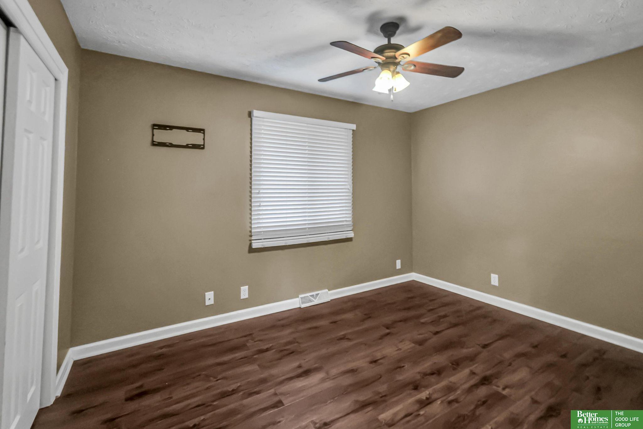 23706 Walnut Circle
