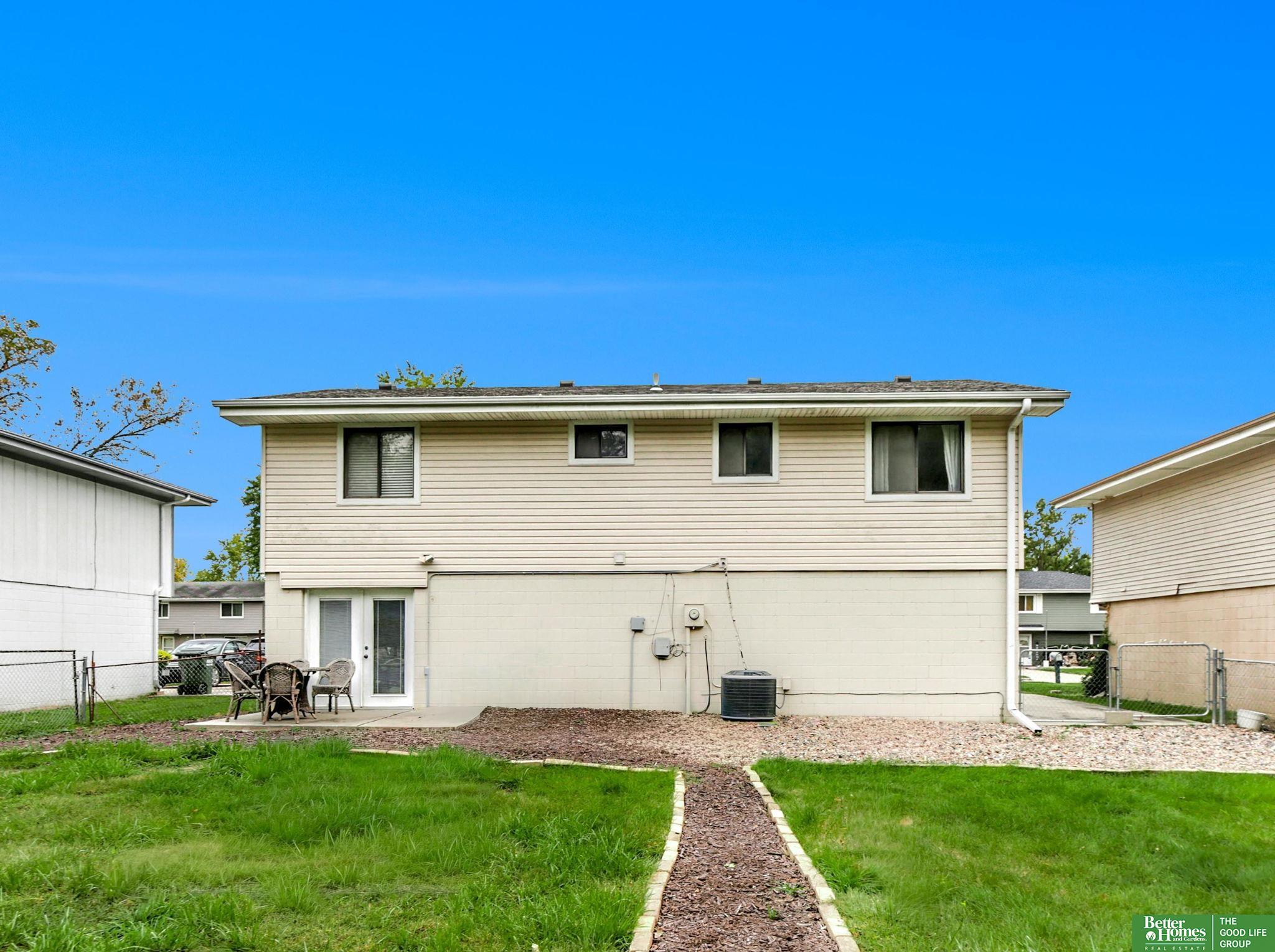 23706 Walnut Circle