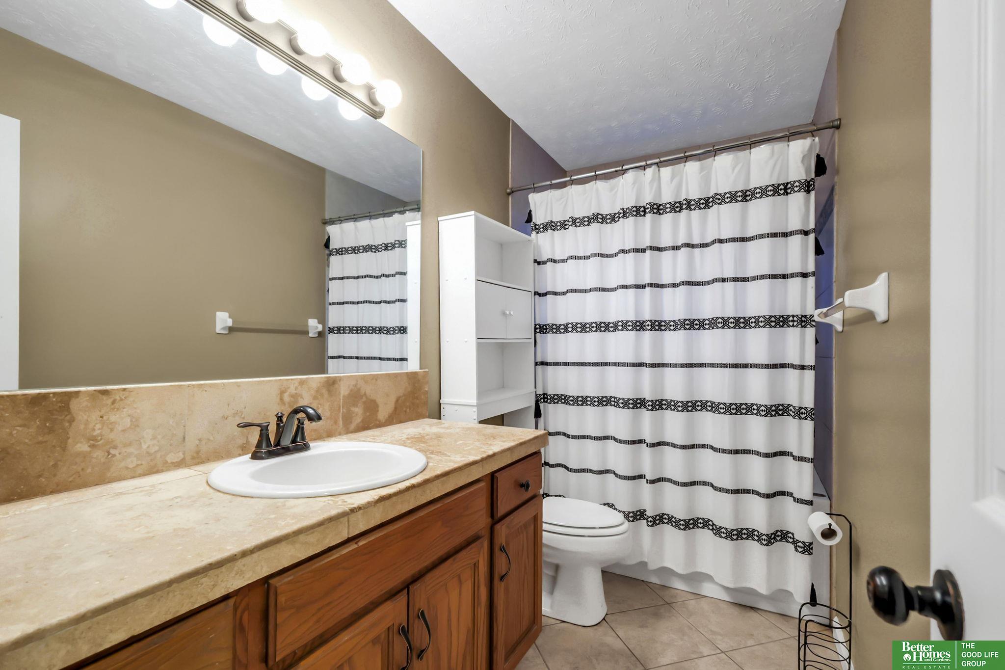 23706 Walnut Circle