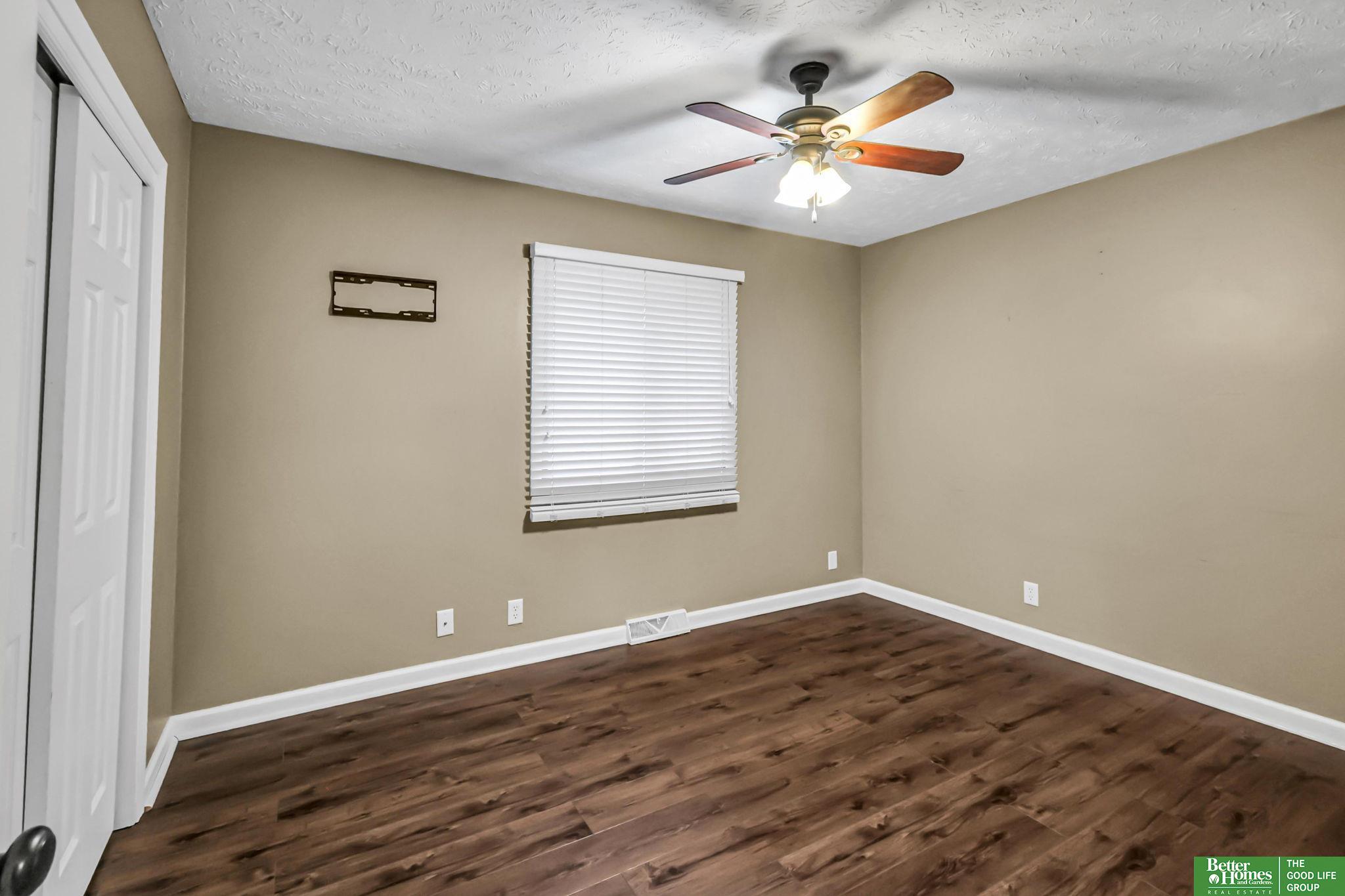 23706 Walnut Circle